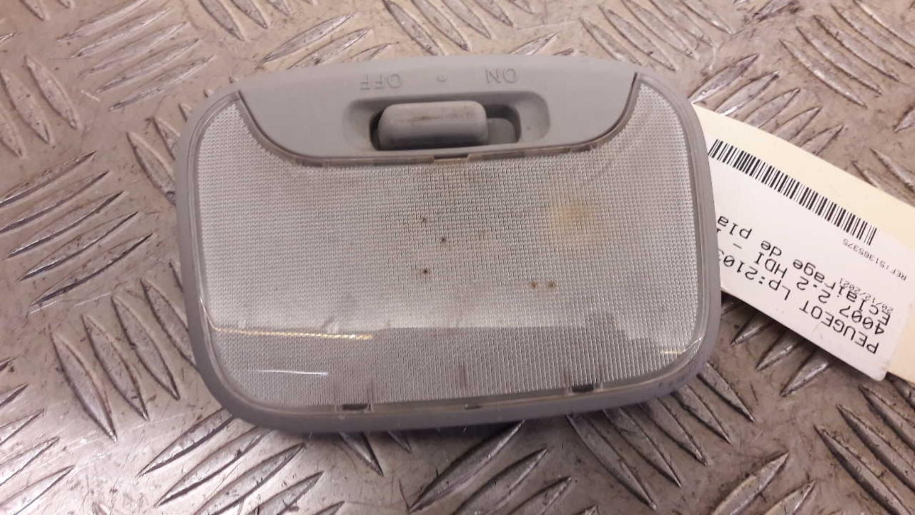 Eclairage de plafonnier PEUGEOT 4007 Diesel - 1