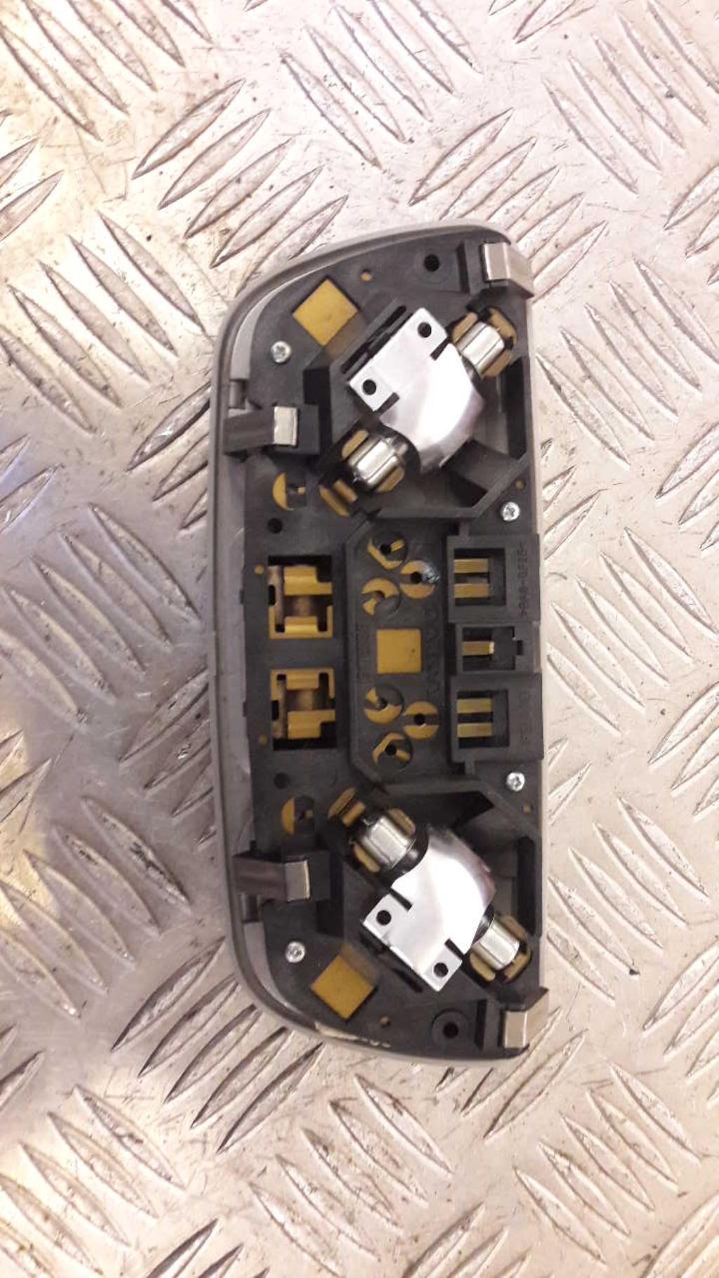 Eclairage de plafonnier VOLVO V 70 1 PHASE 2 BREAK Diesel - 1