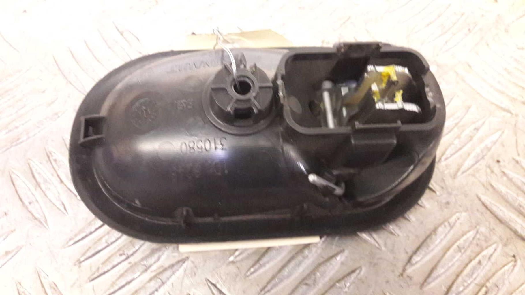 Poignee interieur avant droit RENAULT CLIO 3 PHASE 2 Diesel - 1
