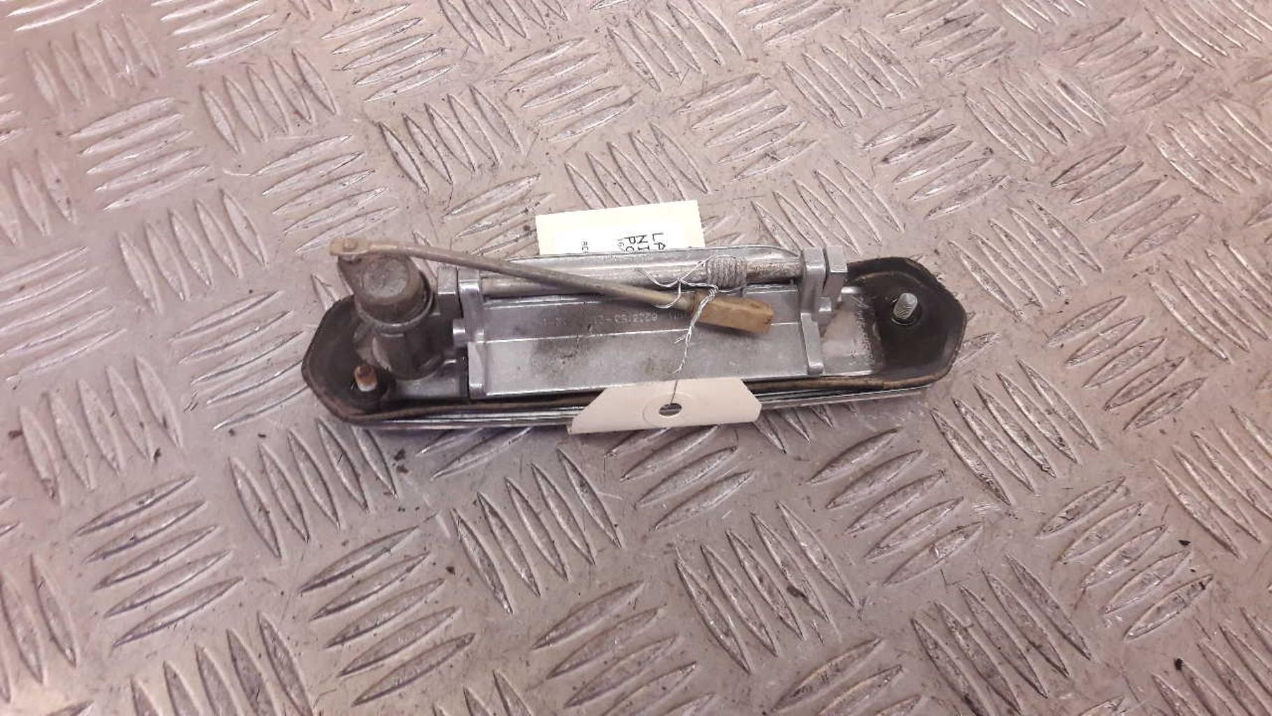 Poignee porte avant droit LADA NIVA PHASE 2 Essence - 1