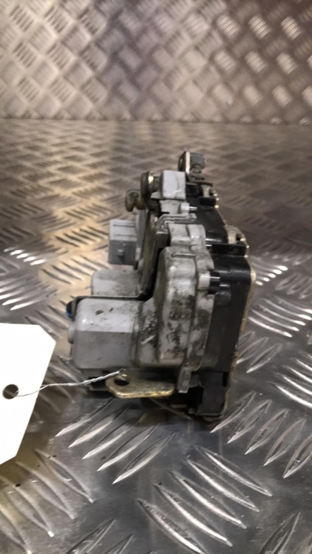 Serrure avant gauche CITROEN XANTIA PHASE 1 Essence - 1