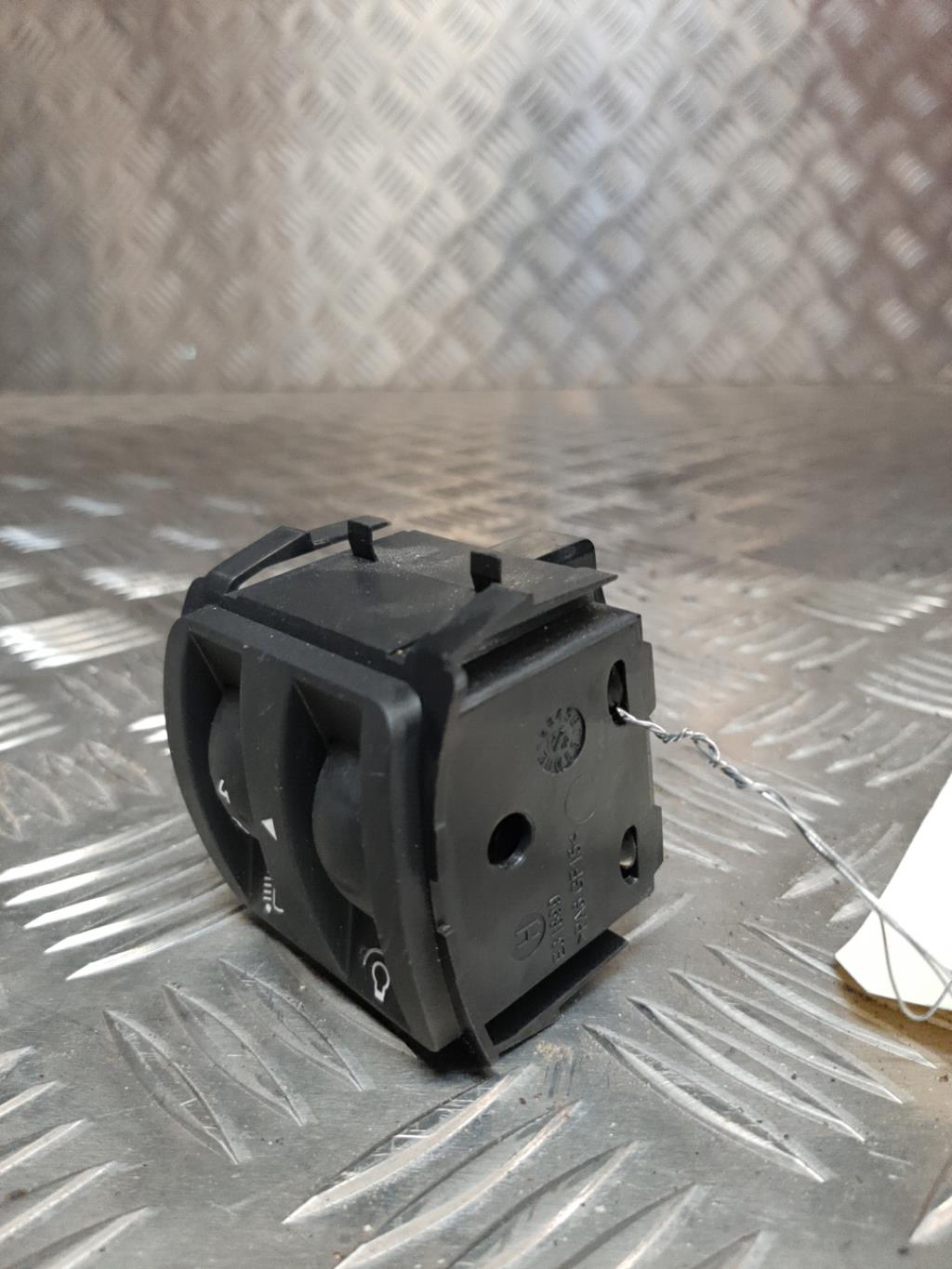 Commande de reglage hauteur de phare RENAULT LAGUNA 3 PHASE 3 Diesel - 1