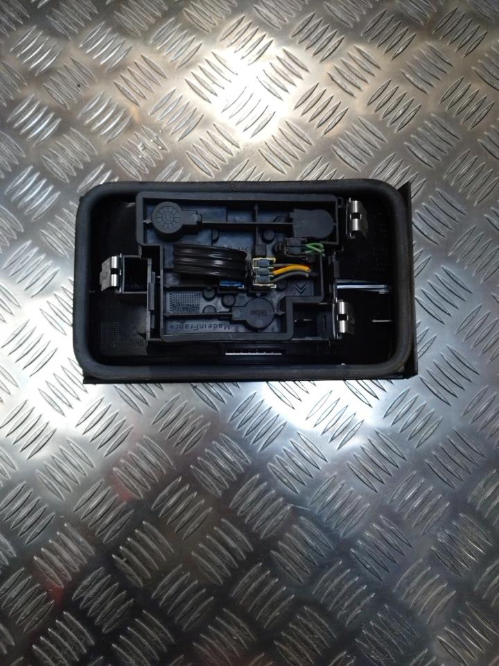 Feu arriere secondaire droit (feux) CITROEN XANTIA PHASE 1 Essence - 1