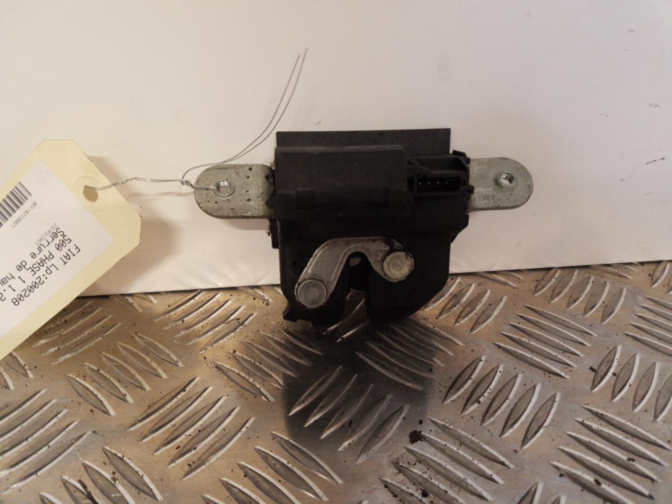 Serrure de hayon FIAT 500 2 PHASE 1 Essence - 1