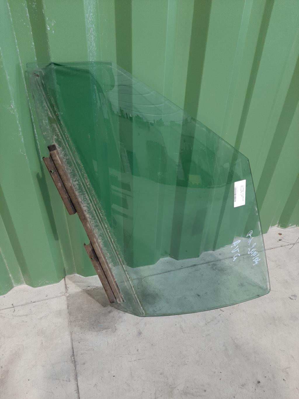 Vitre avant gauche CITROEN BX Diesel - 1