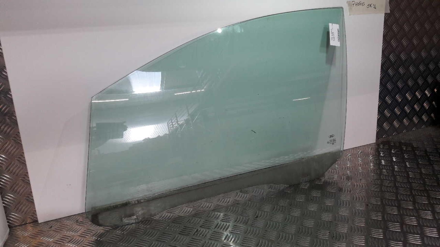Vitre avant gauche FORD C-MAX 1 PHASE 1 Diesel - 1