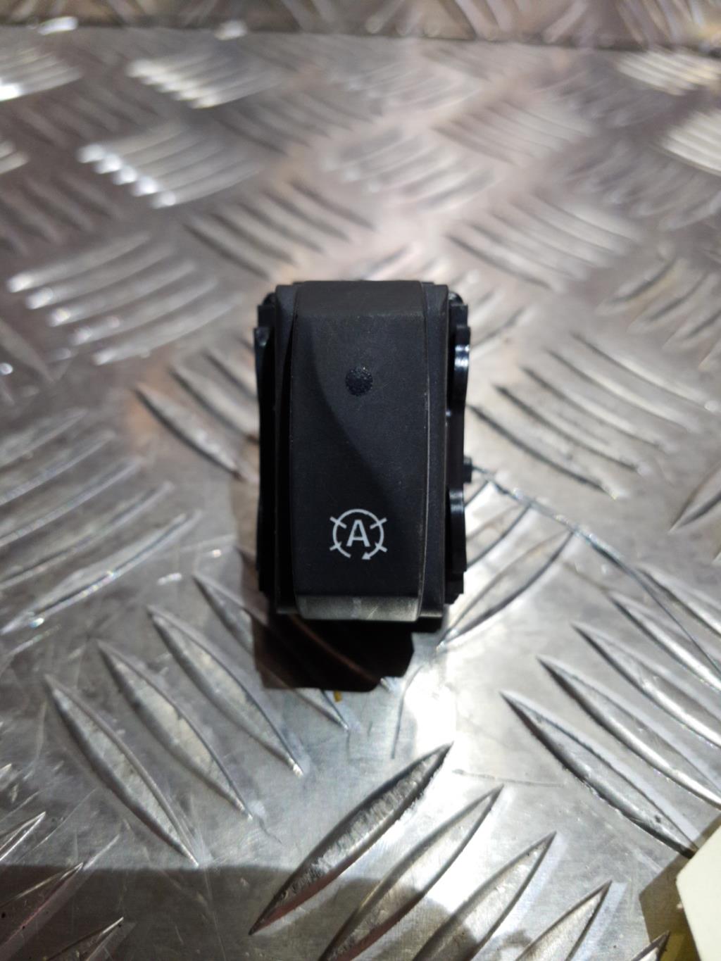 Bouton/Interrupteur RENAULT LAGUNA 3 PHASE 3 Diesel - 1