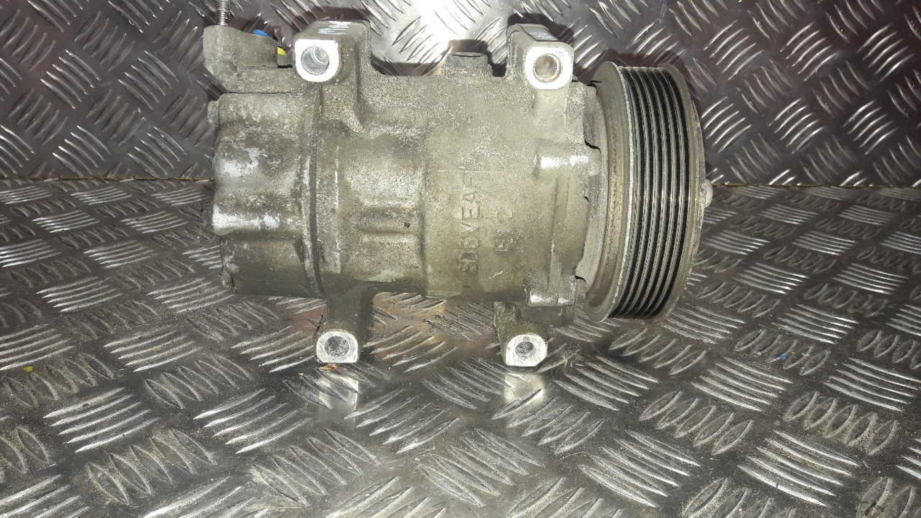 Compresseur clim PEUGEOT 206 PHASE 1 BREAK Essence - 1