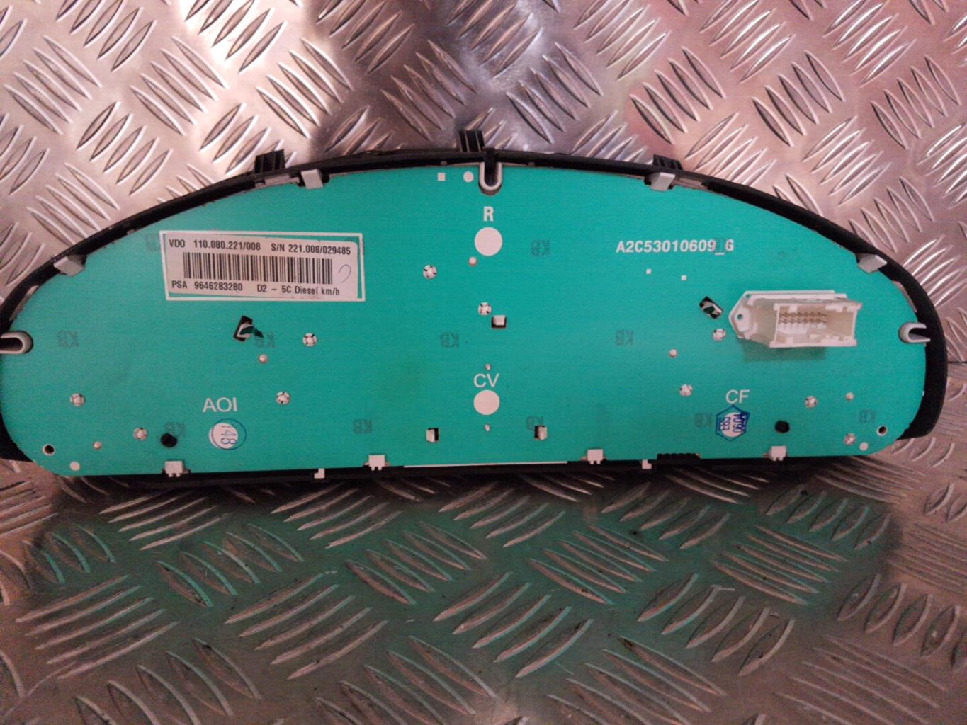 Compteur PEUGEOT 407 PHASE 1 Diesel - 1