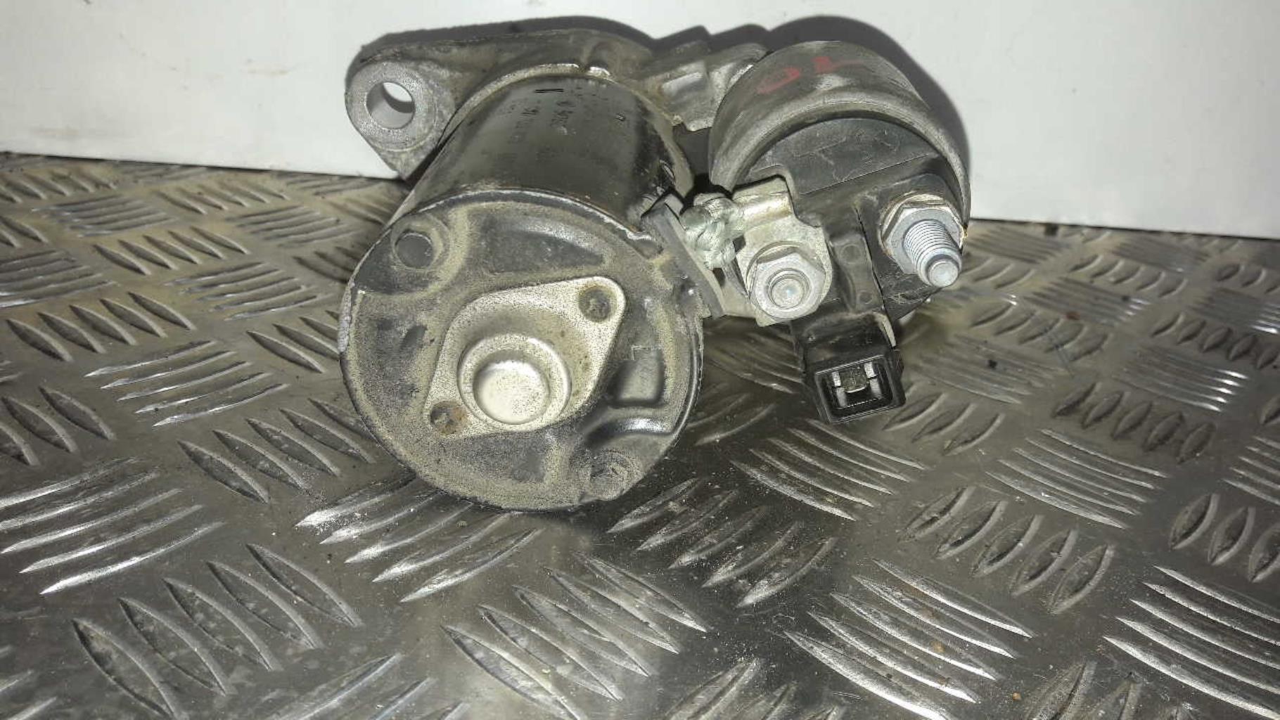 Demarreur VOLKSWAGEN FOX Essence - 1