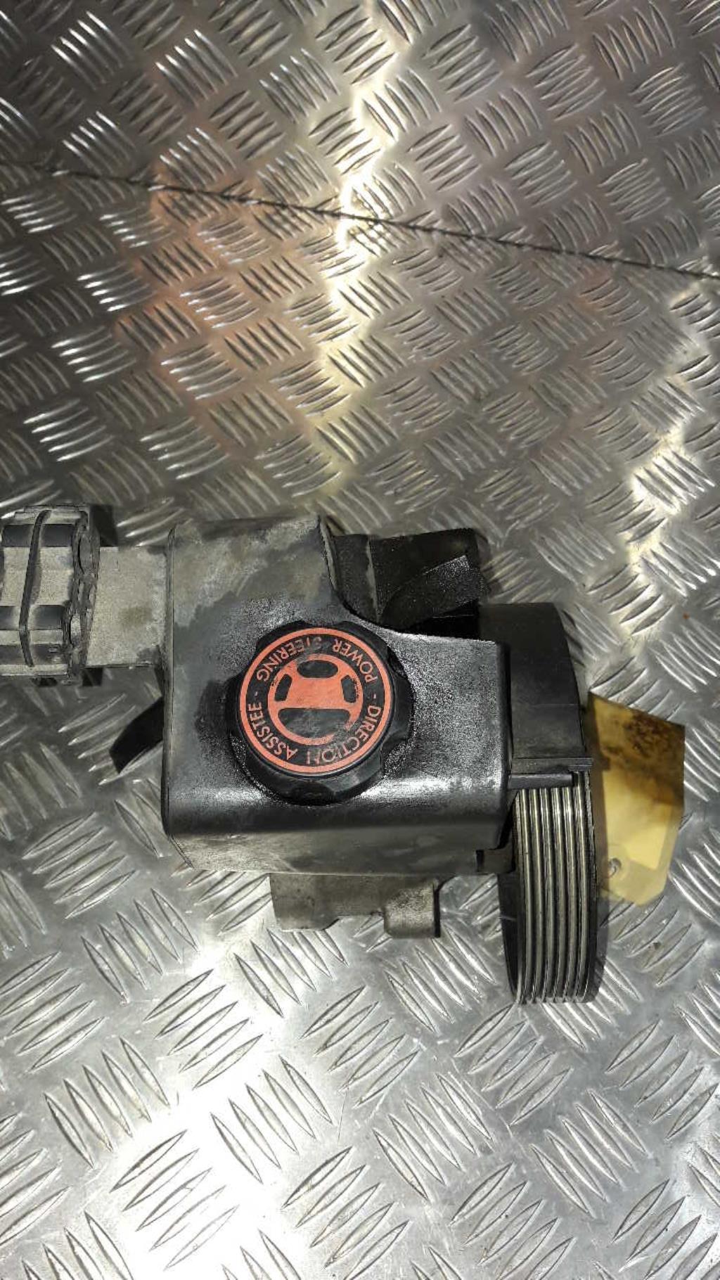 Pompe de direction PEUGEOT 206 PHASE 1 BREAK Essence - 1