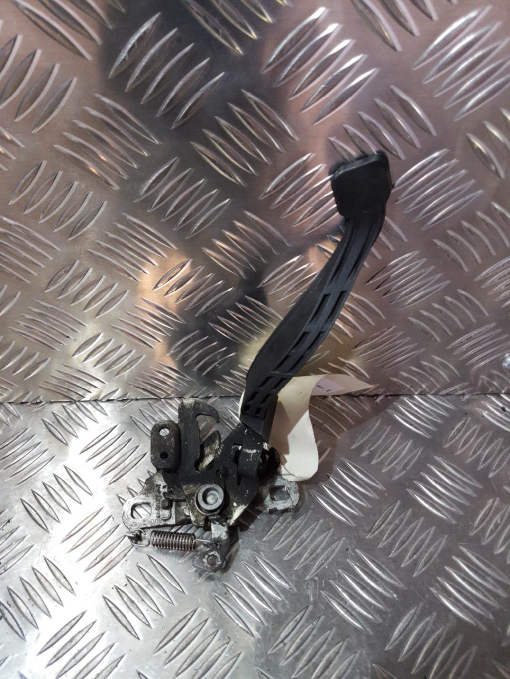 Serrure de capot CITROEN C4 2 PHASE 1 Essence - 1