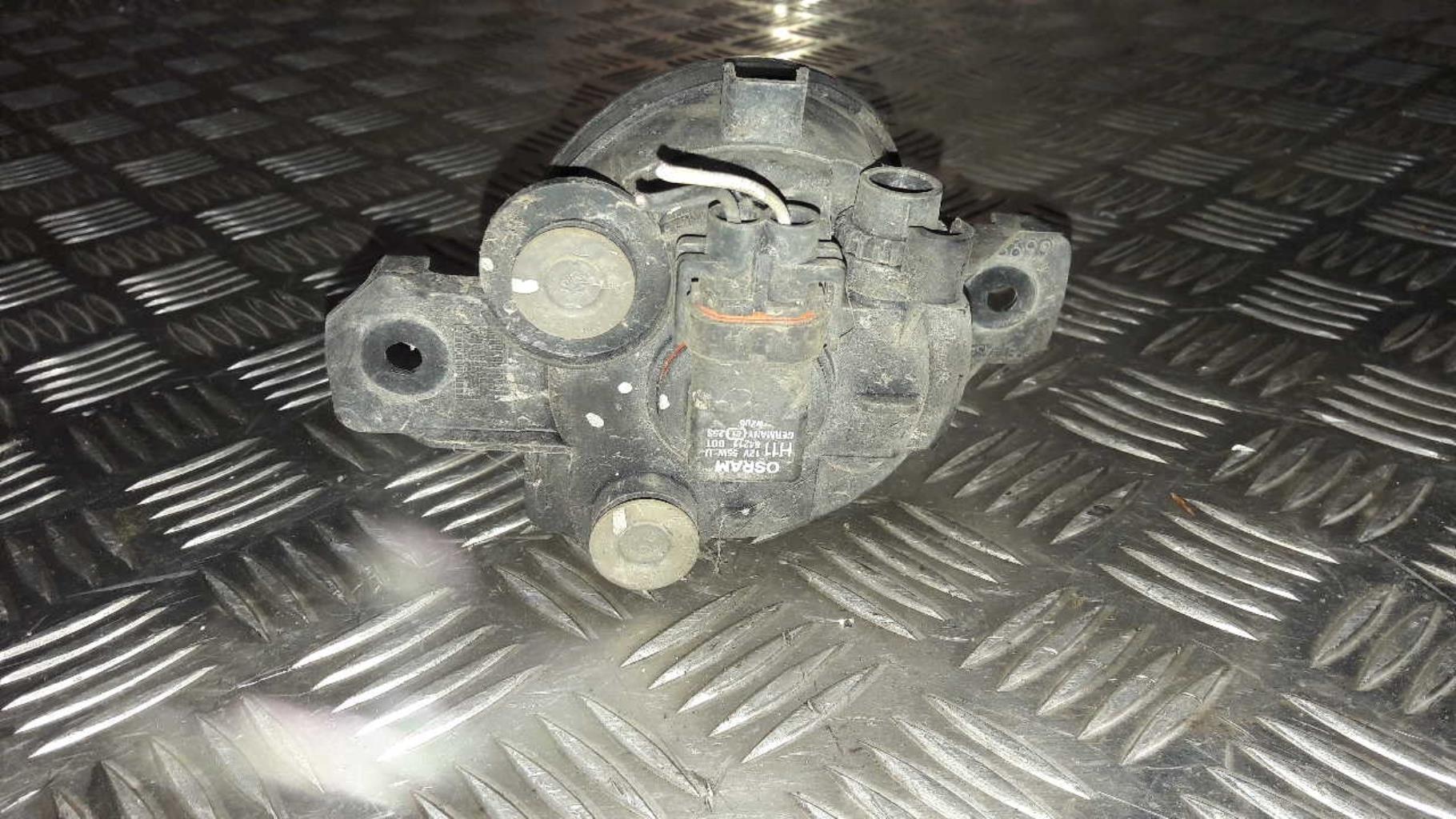 Anti brouillard droit (feux) RENAULT CLIO 2 PHASE 2 Essence - 1
