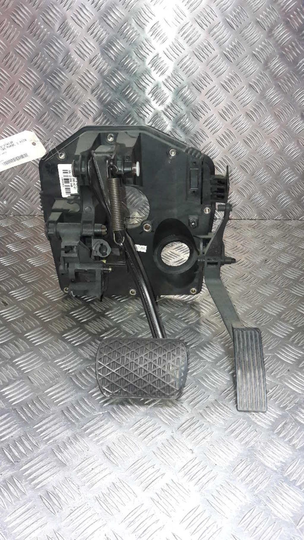 Pedalier MERCEDES CLASSE A 168 PHASE 2 Diesel - 1