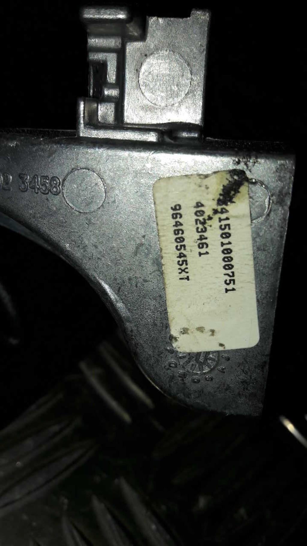 Retroviseur interieur PEUGEOT 307 PHASE 1 BREAK Diesel - 1