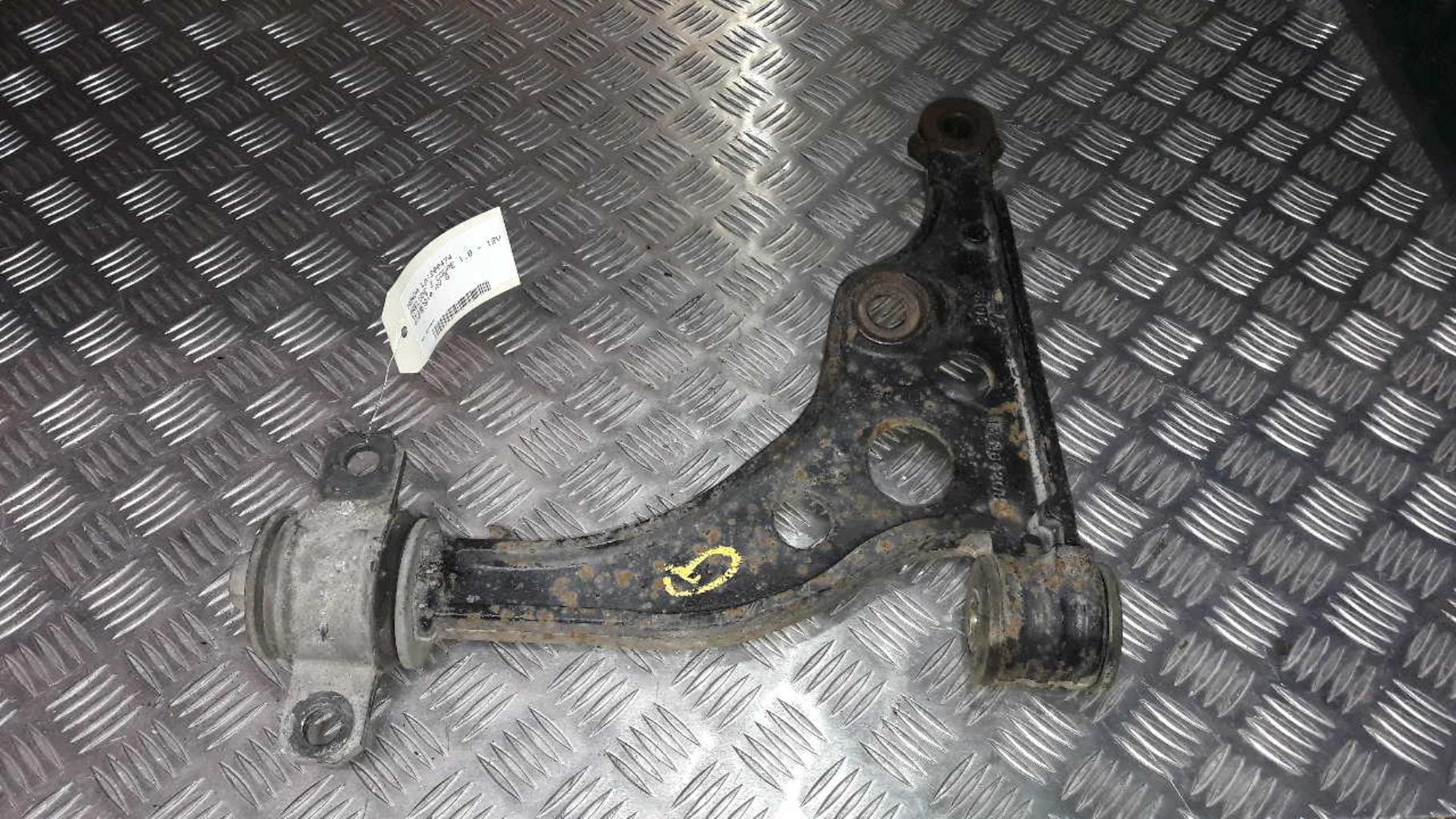 Triangle avant gauche HONDA PRELUDE 2 COUPE Essence - 1