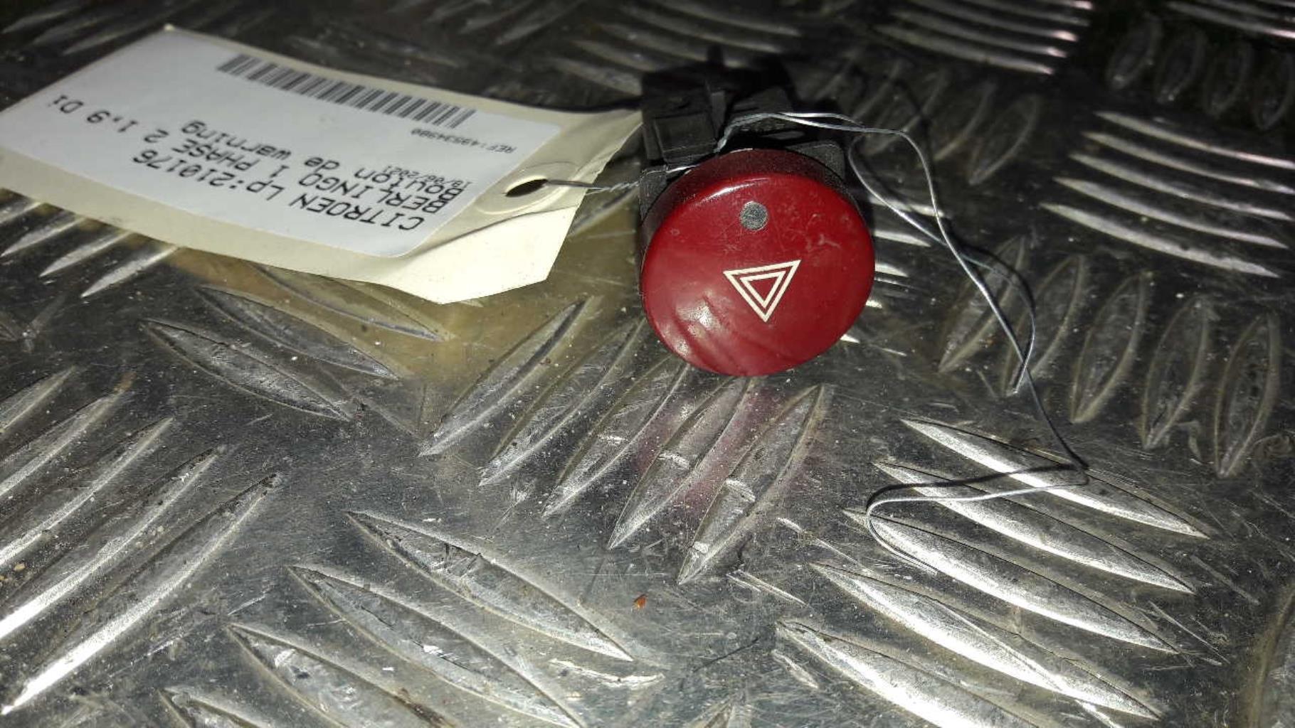 Bouton de warning CITROEN BERLINGO 1 PHASE 2 Diesel - 1