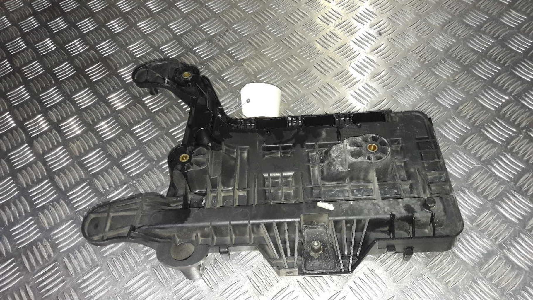 Coffre à batterie SKODA OCTAVIA 2 PHASE 1 Diesel - 1