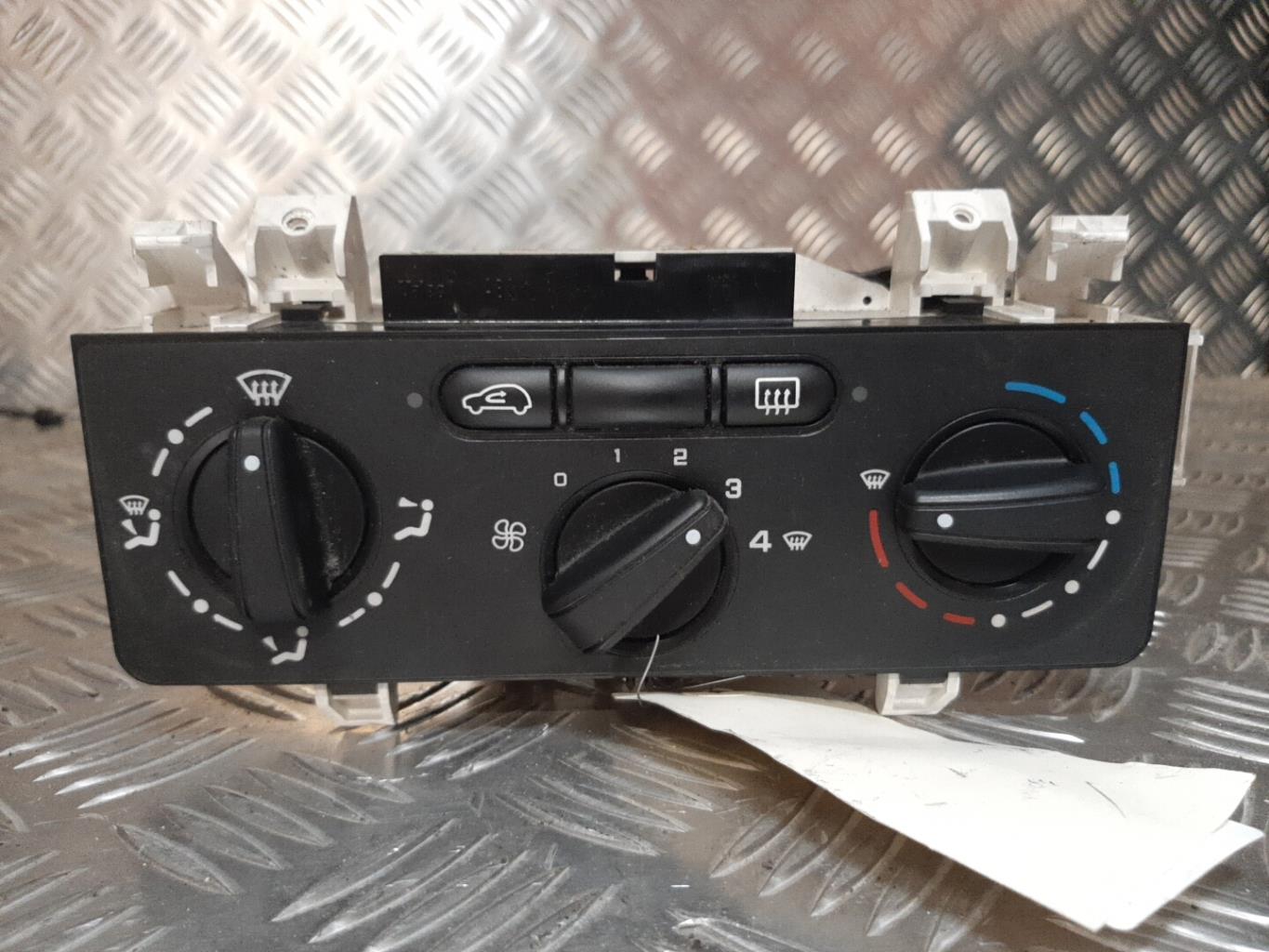 Commande chauffage CITROEN C2 PHASE 1 Diesel - 1