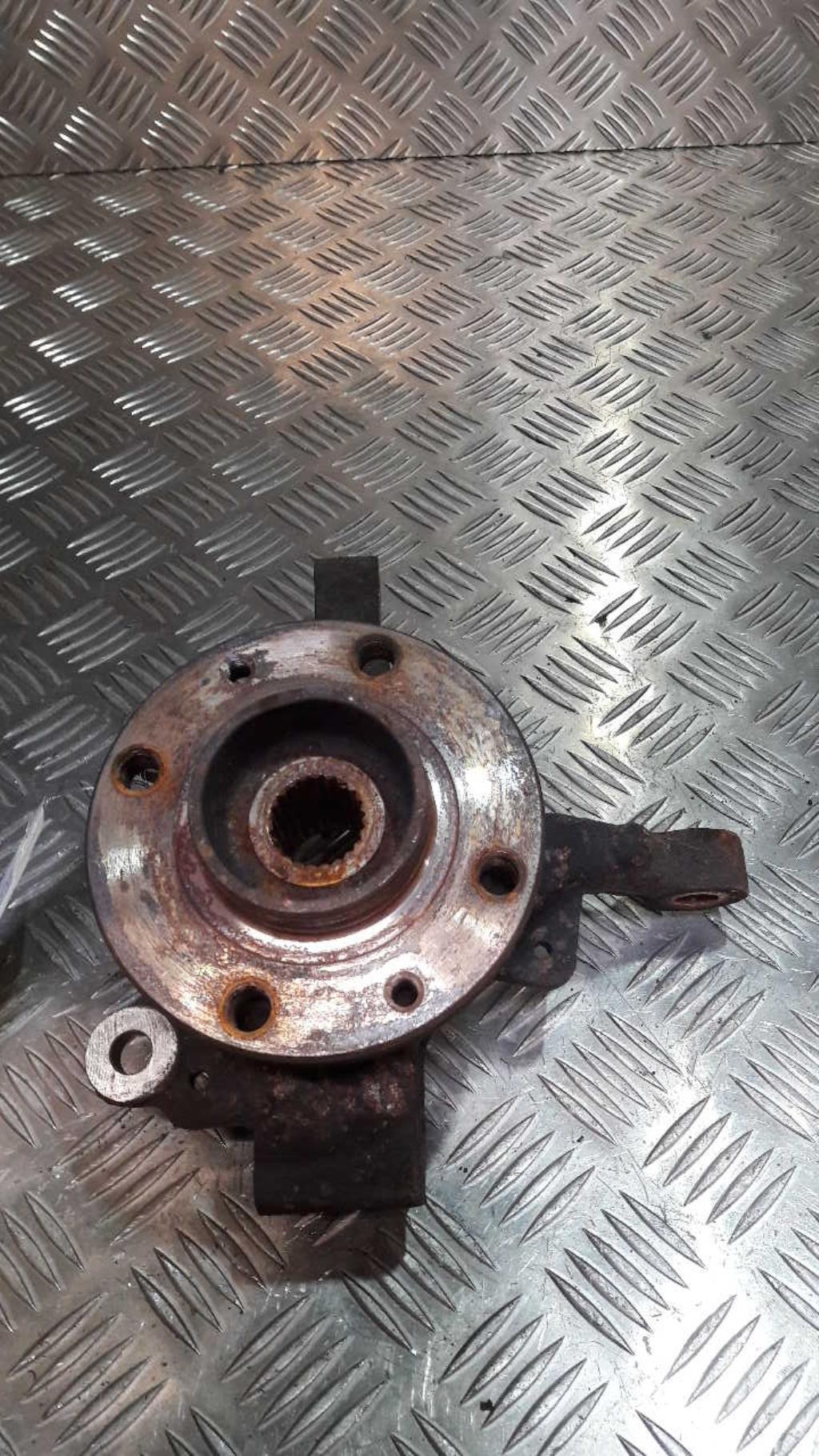 Pivot de moyeu avant gauche RENAULT CLIO 3 PHASE 2 BREAK Diesel - 1