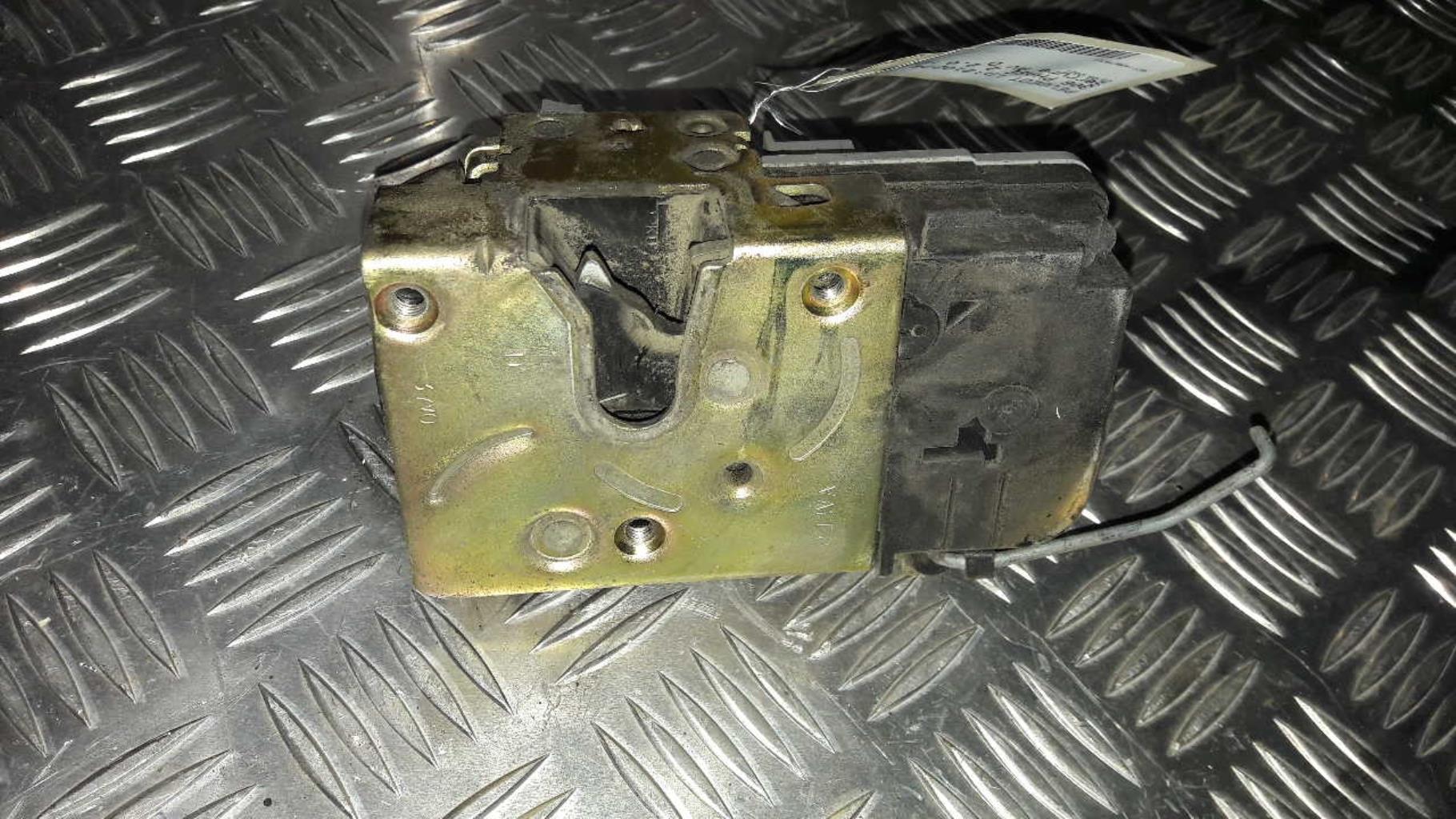 Serrure avant droit PEUGEOT 306 PHASE 2 Diesel - 1