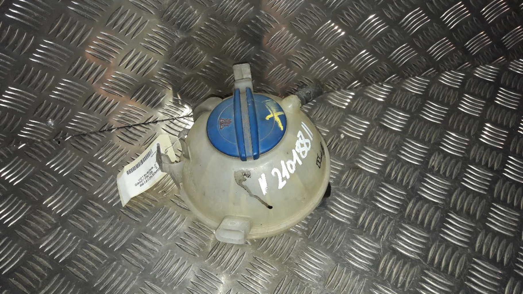 Vase d'expansion VOLKSWAGEN GOLF 5 Diesel - 1