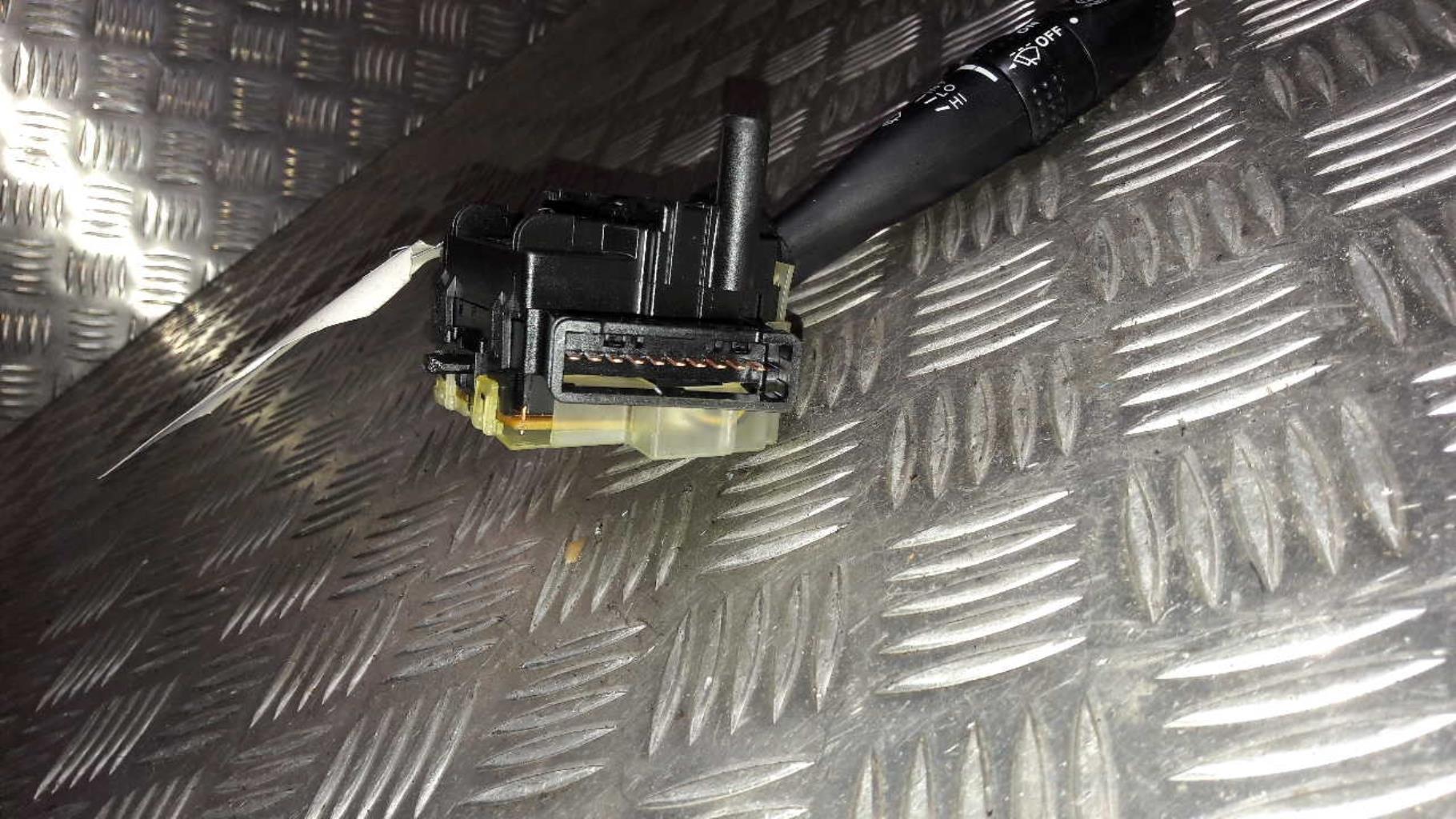 Commodo d'essuie glaces HYUNDAI GETZ PHASE 2 Essence - 1