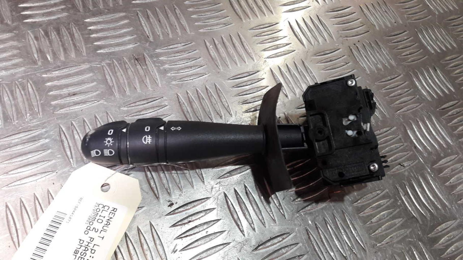 Commodo phare RENAULT CLIO 2 PHASE 2 Essence - 1