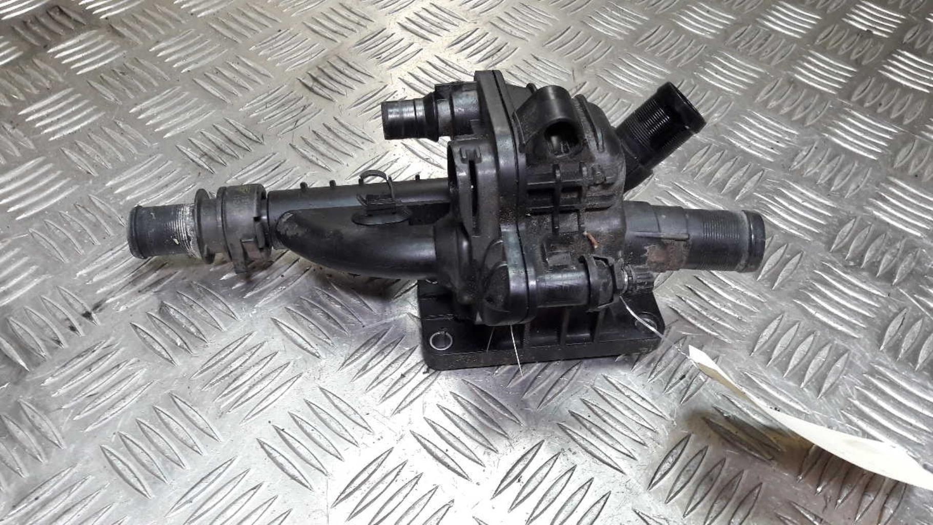 Boitier eau PEUGEOT 3008 1 PHASE 1 Diesel - 1
