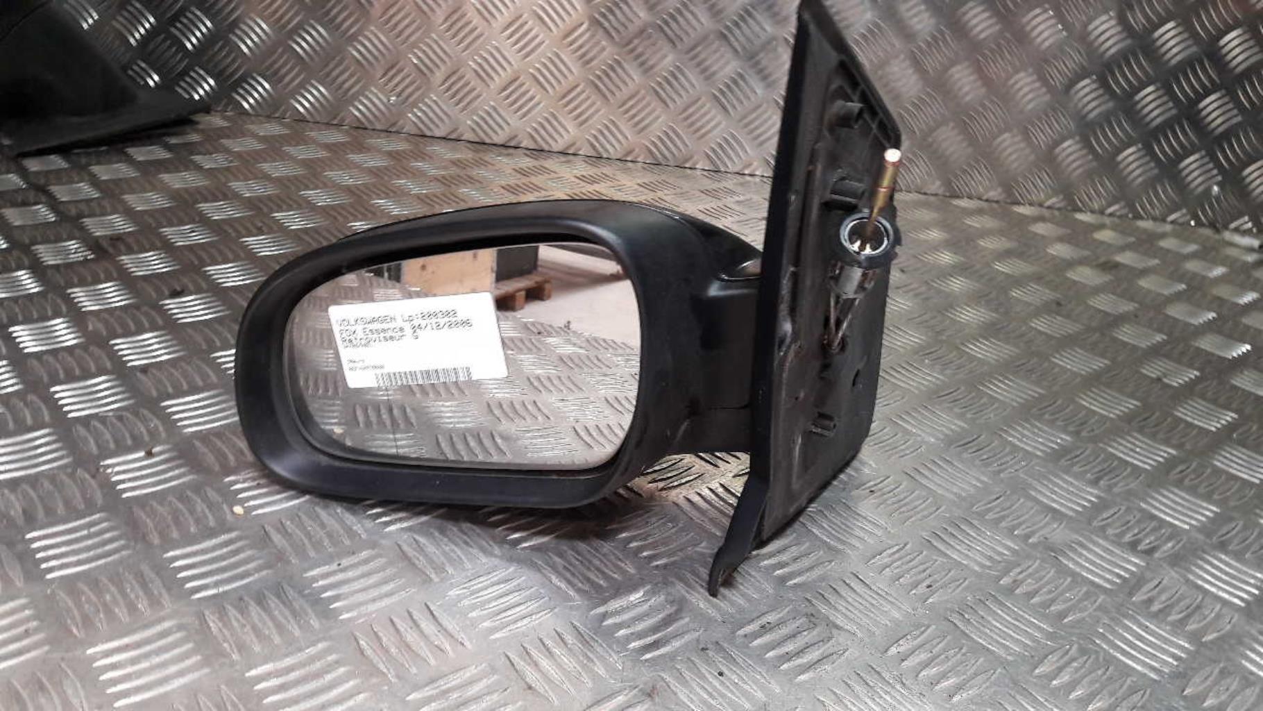 Retroviseur gauche VOLKSWAGEN FOX Essence - 1