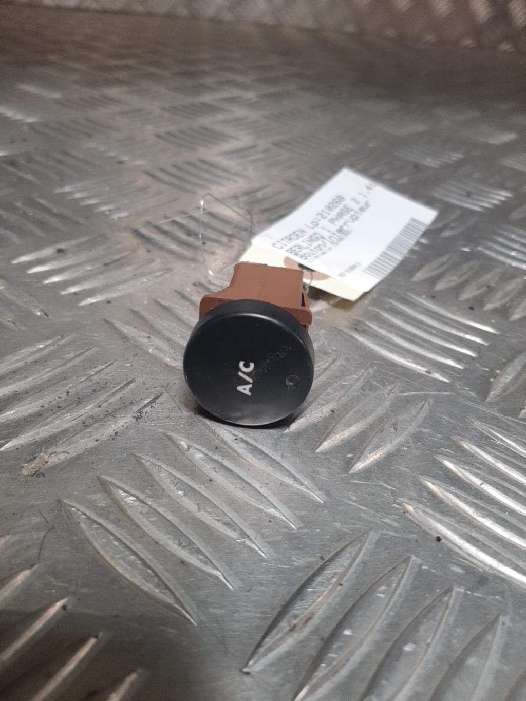 Bouton/Interrupteur CITROEN BERLINGO 1 PHASE 2 Essence - 1