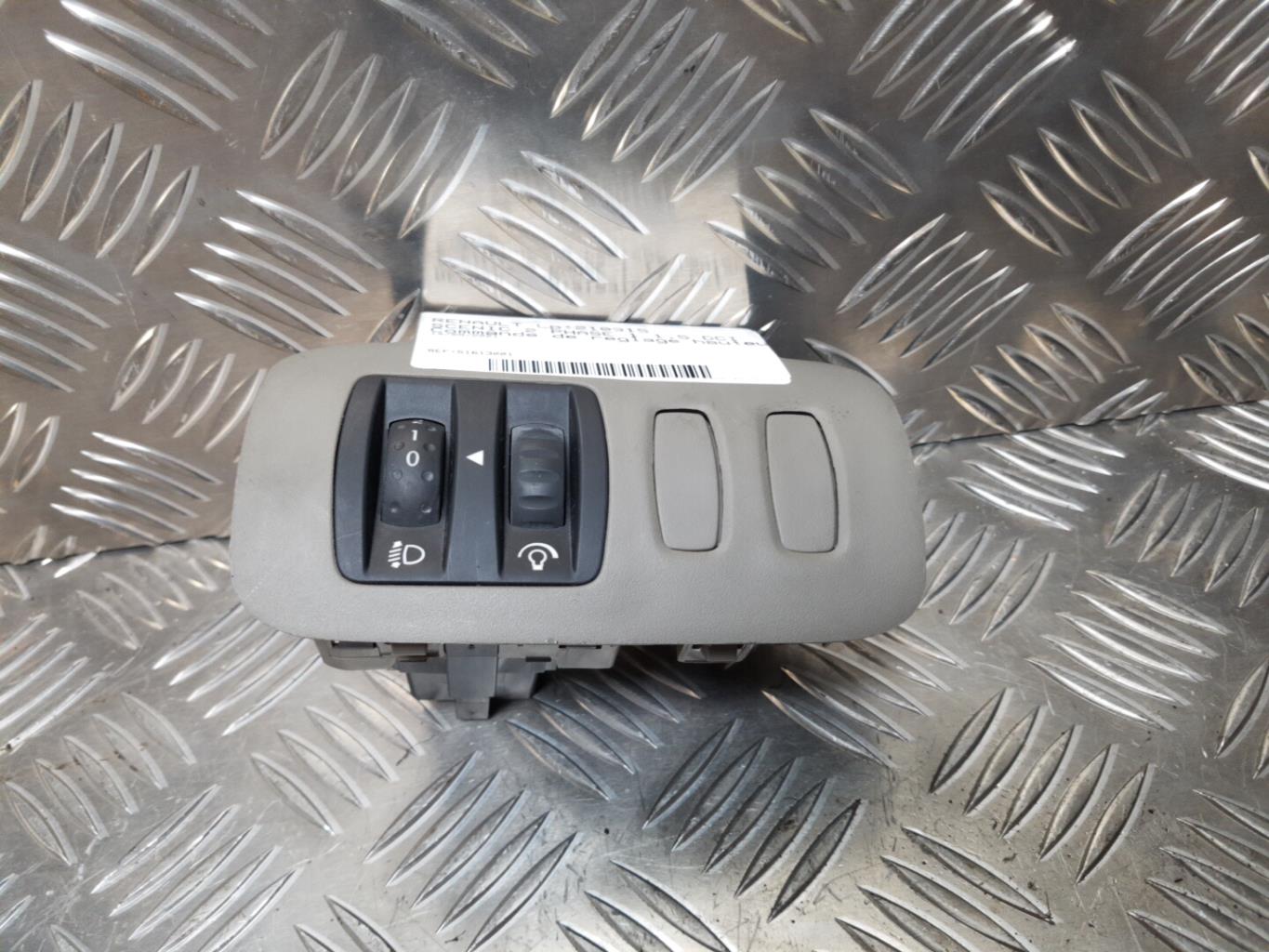 Commande de reglage hauteur de phare RENAULT SCENIC 2 PHASE 1 Diesel - 1