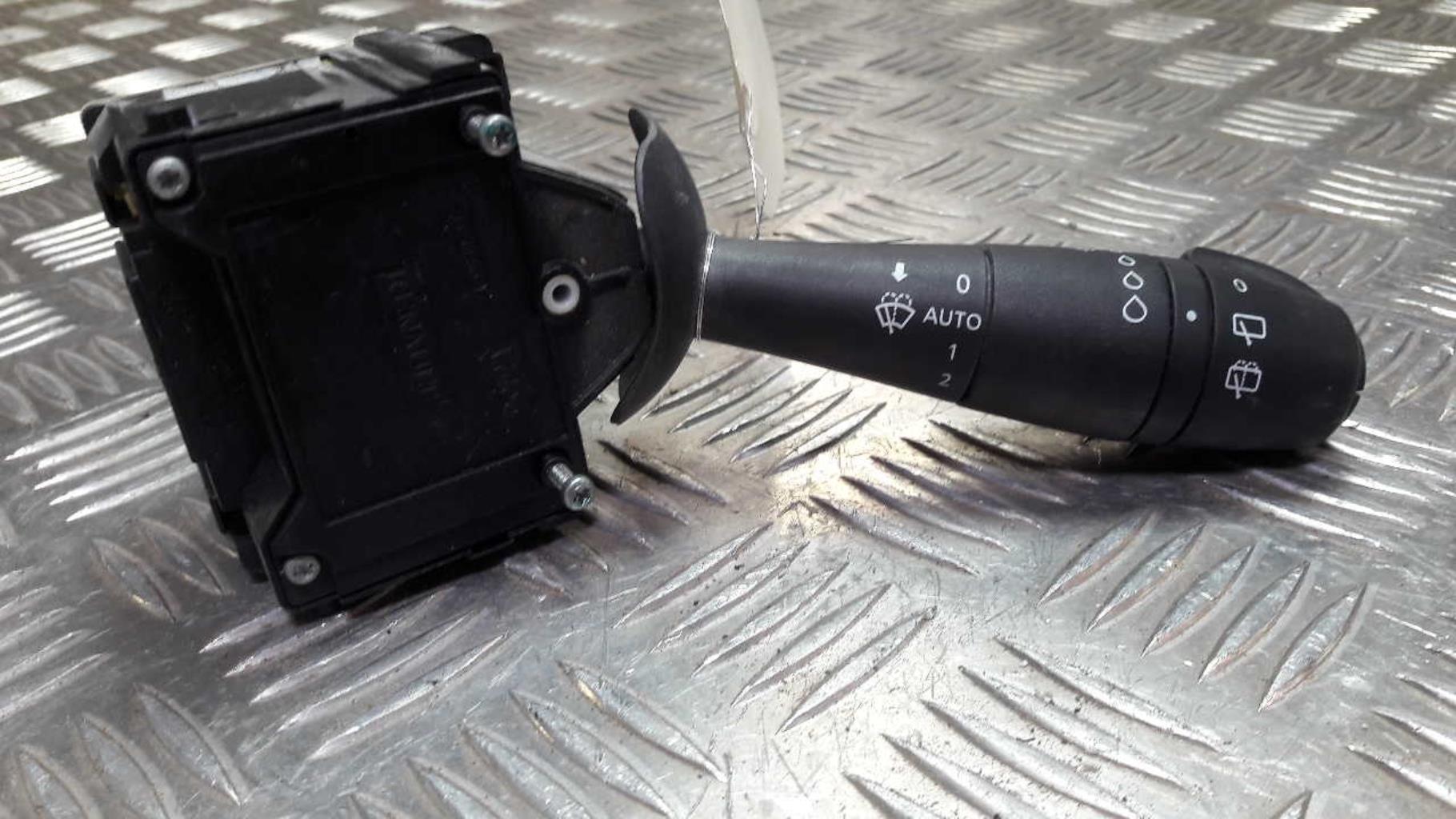 Commodo d'essuie glaces RENAULT CAPTUR 1 PHASE 1 Diesel - 1