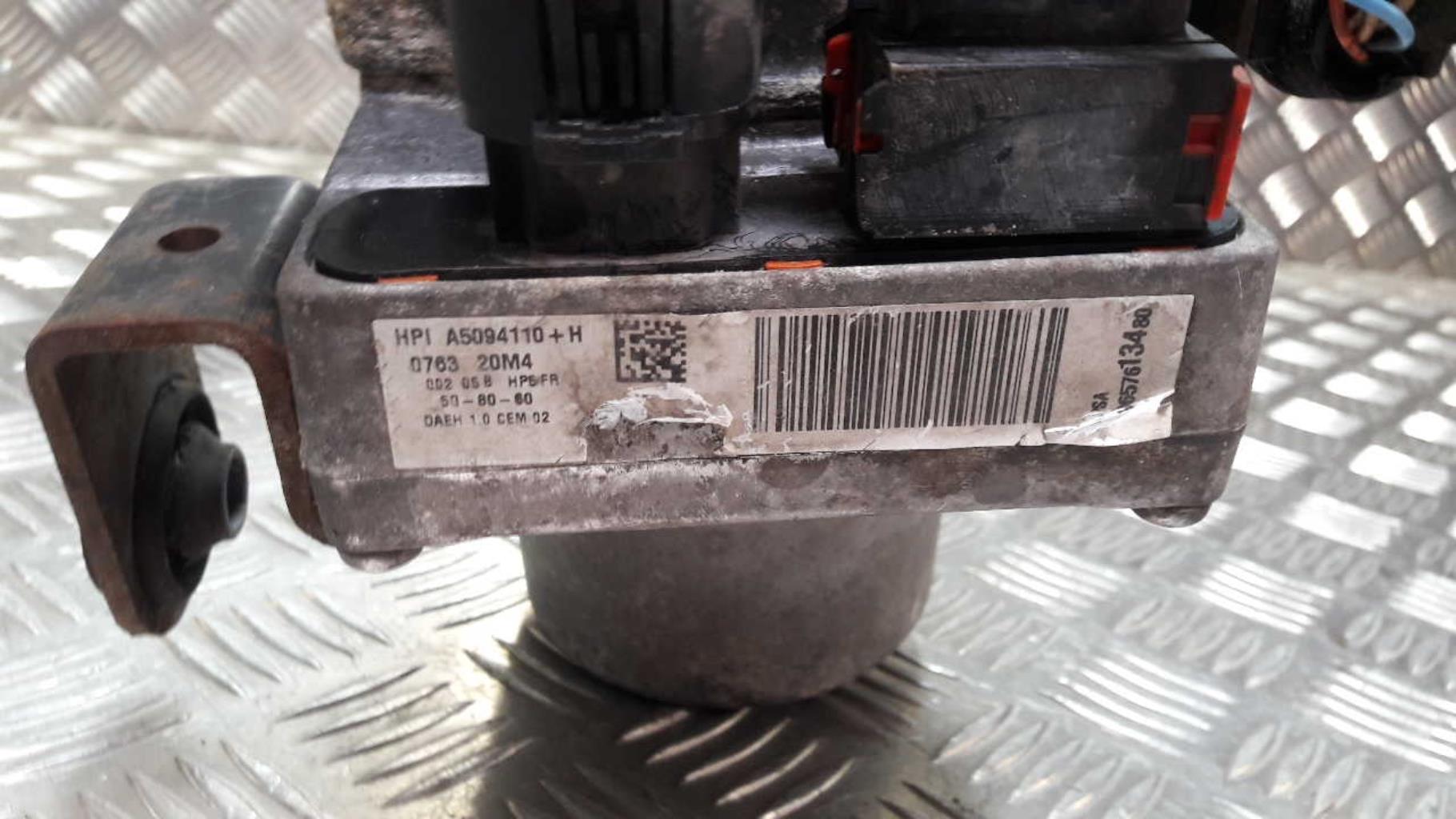 Pompe de direction CITROEN C4 1 PHASE 1 Essence - 1