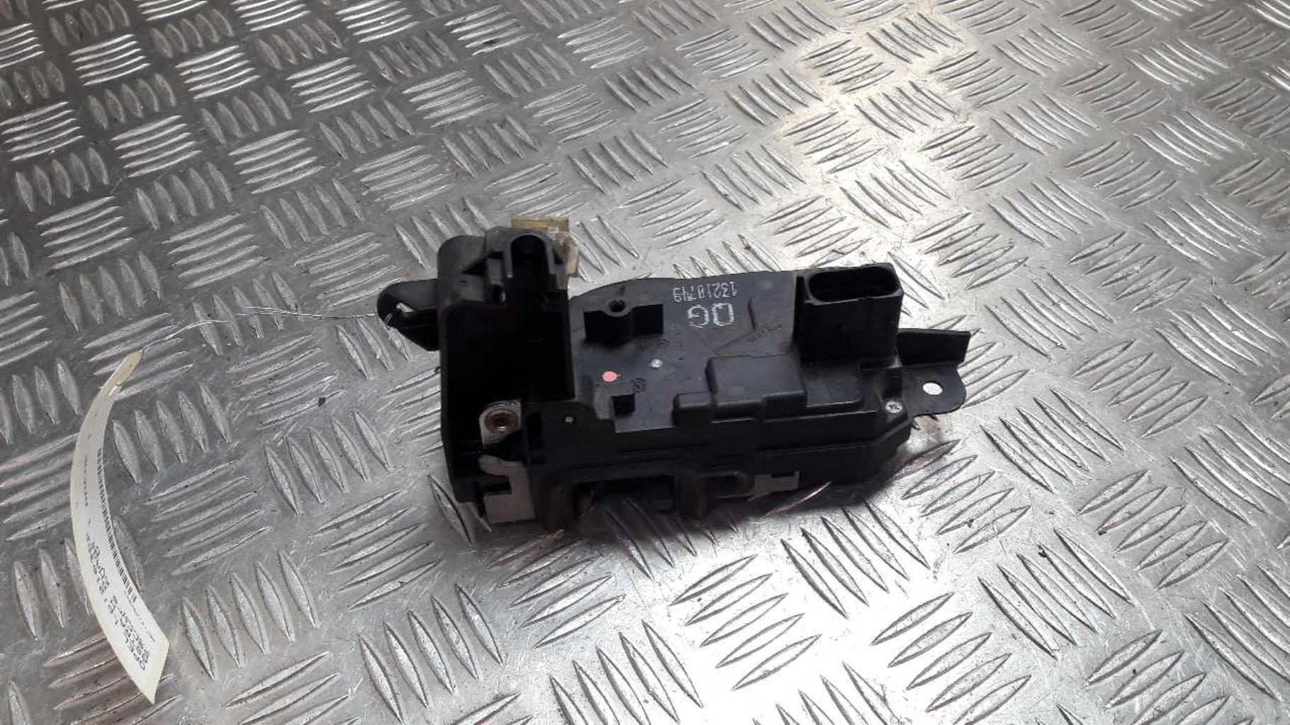 Serrure avant droit OPEL ASTRA H PHASE 1 BREAK Diesel - 1