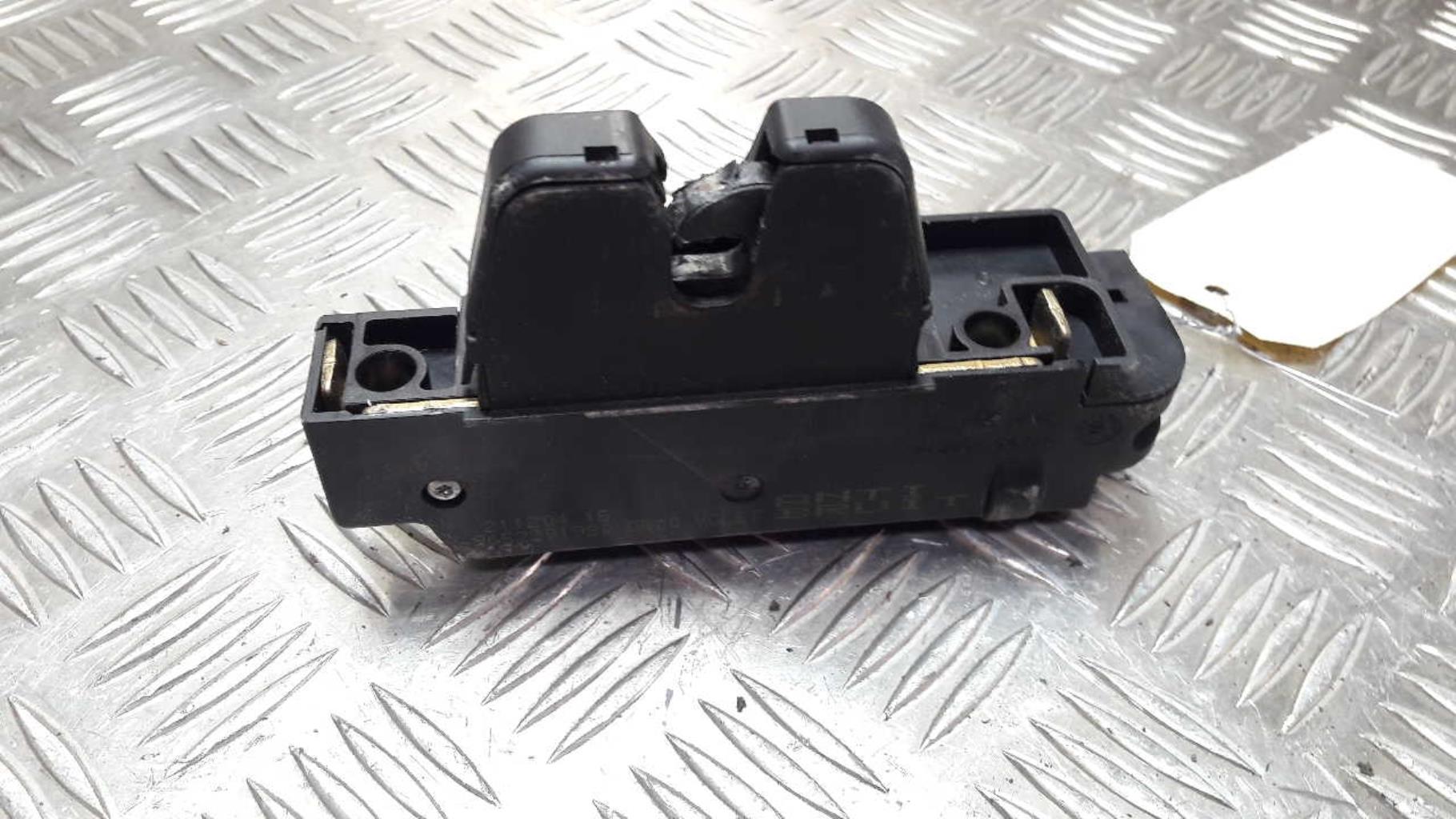 Serrure de hayon CITROEN C4 1 PHASE 1 Essence - 1