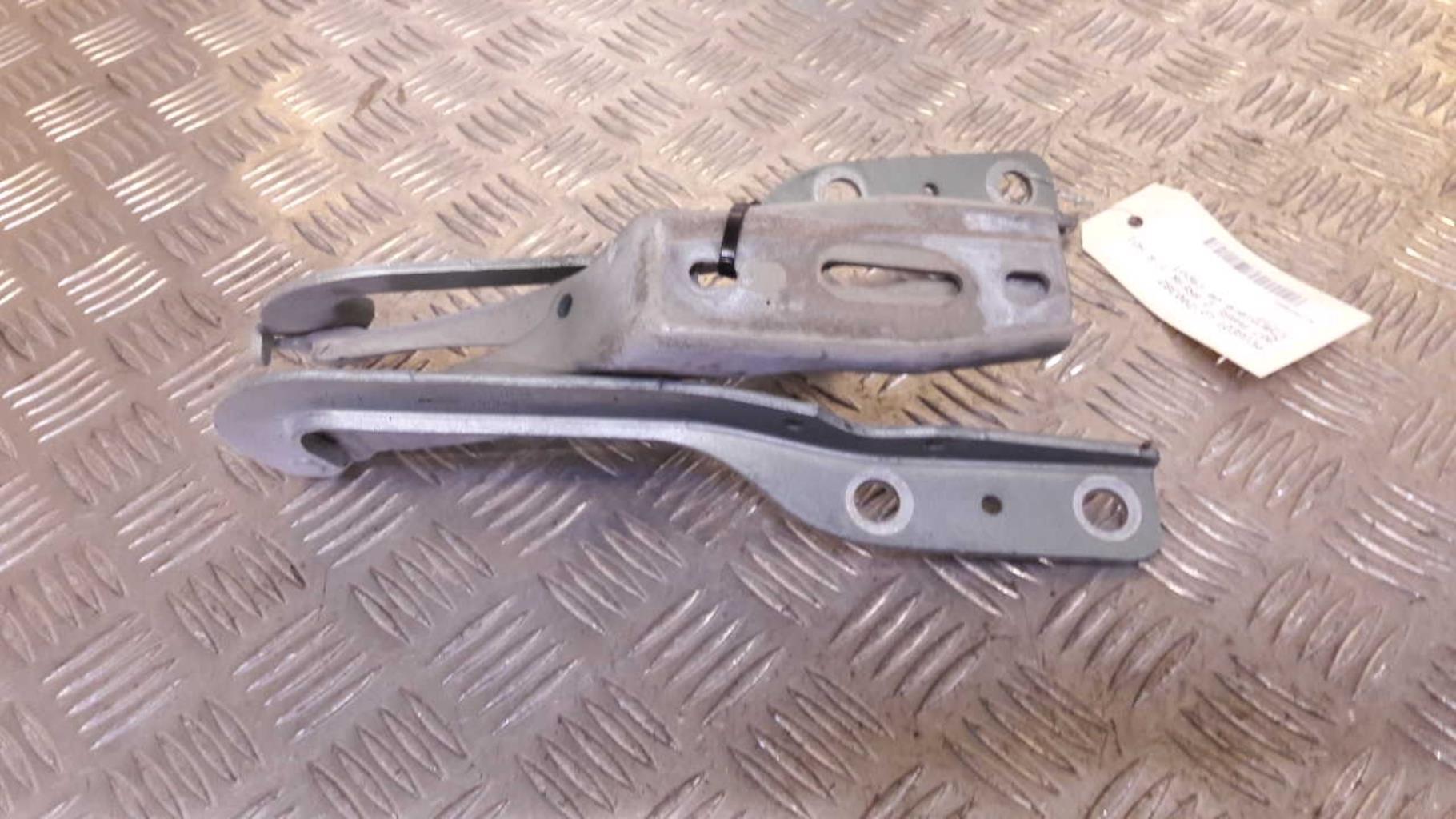 Charniere de capot PEUGEOT 307 PHASE 2 BREAK Diesel - 1