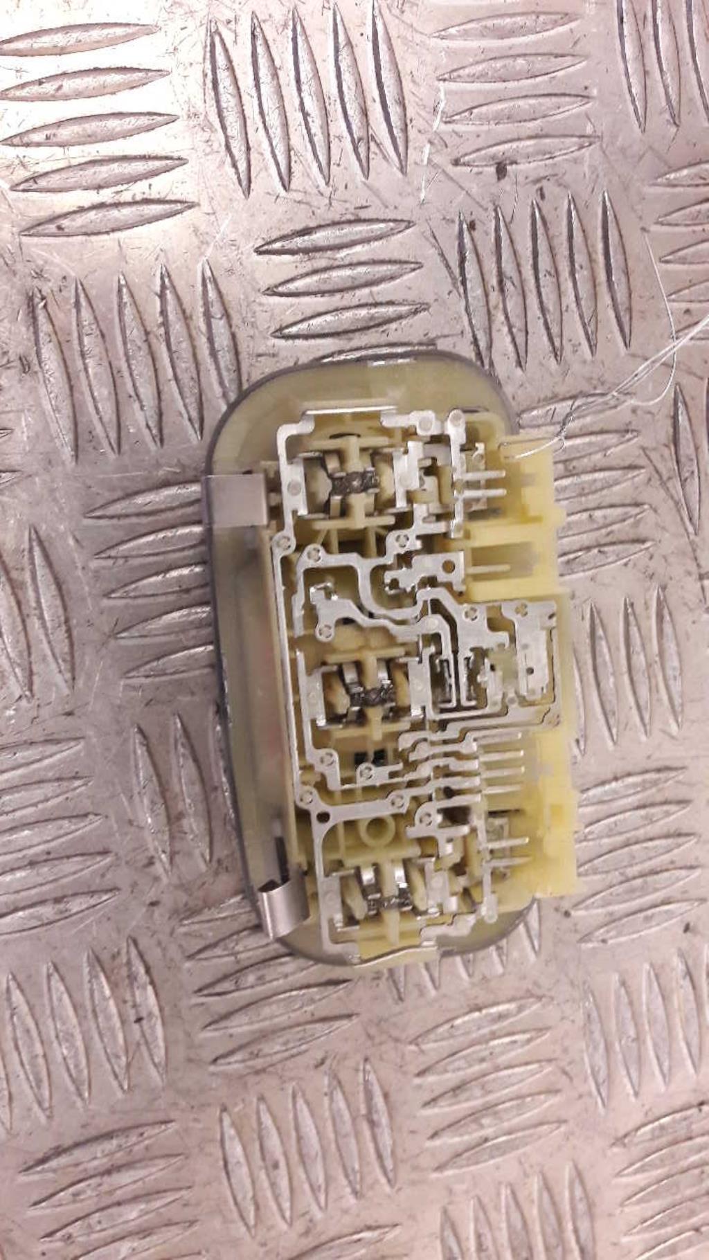 Eclairage de plafonnier CITROEN C5 2 BREAK Diesel - 1