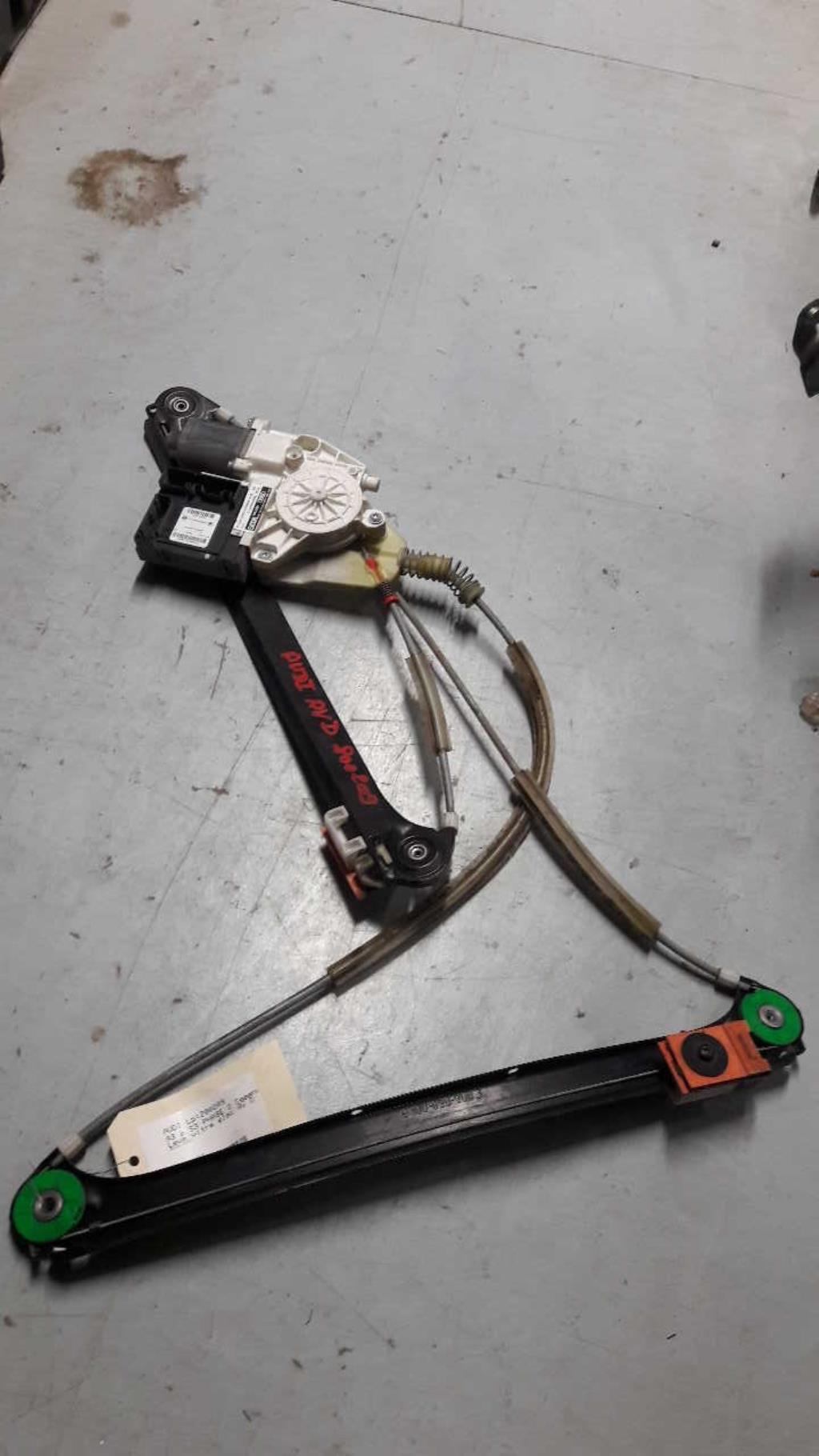 Leve vitre electrique avant droit AUDI A3 2 S3 PHASE 2 Essence - 1