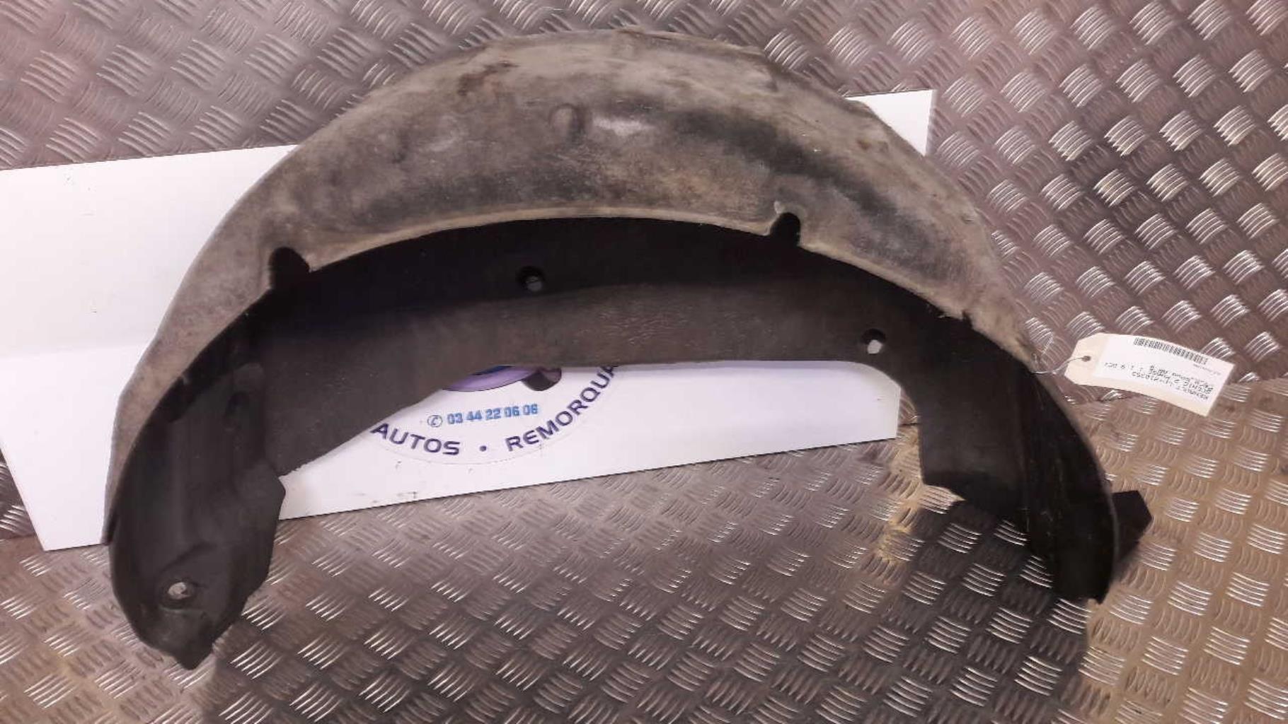 Pare boue arriere gauche RENAULT SCENIC 2 PHASE 1 Diesel - 1