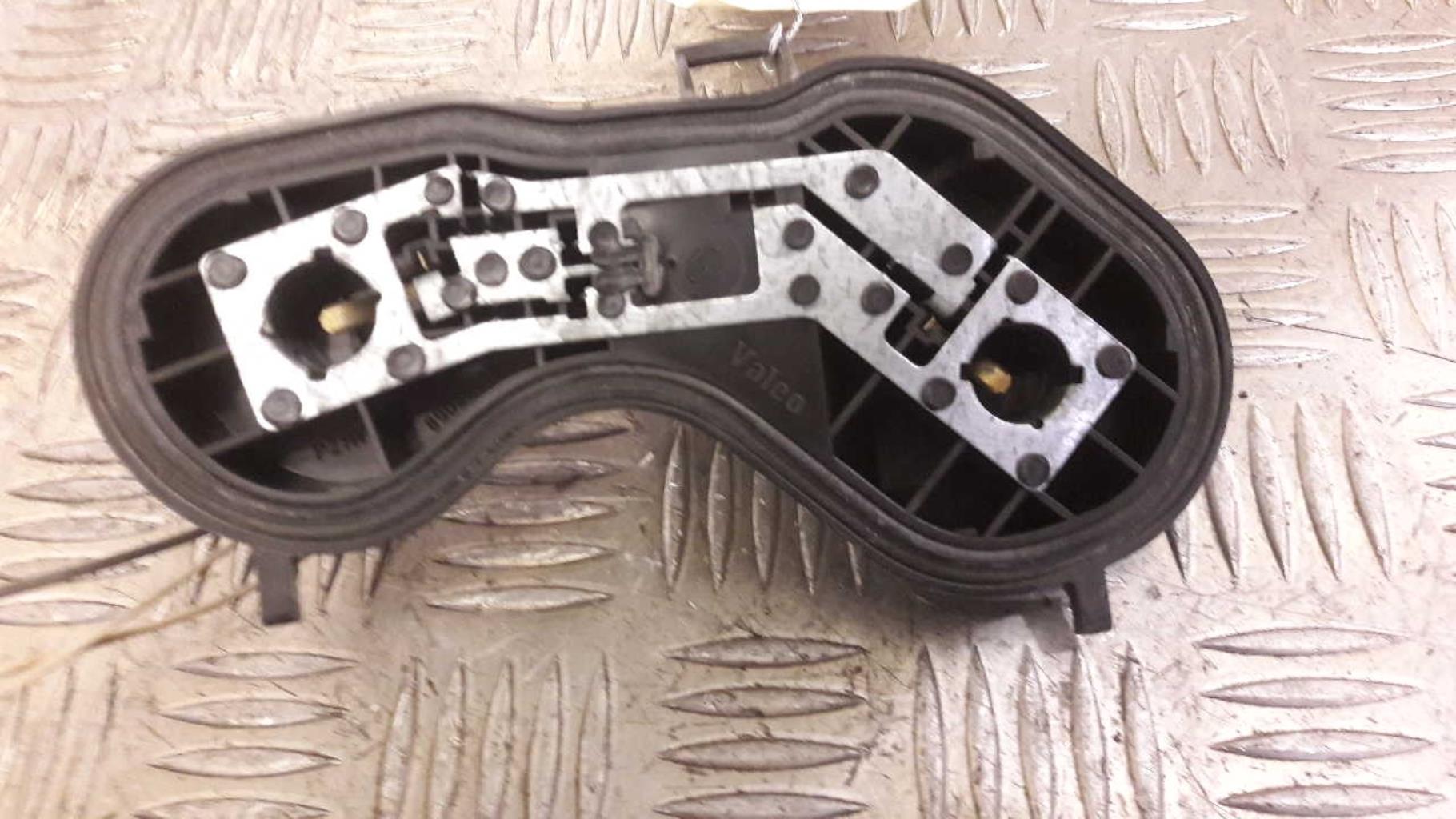 Platine feu arriere gauche RENAULT MEGANE 2 PHASE 1 Diesel - 1