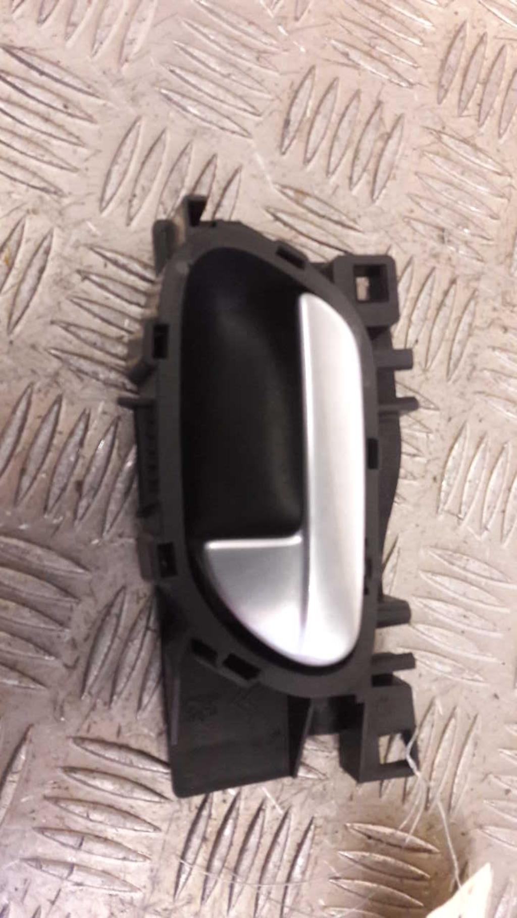 Poignee interieur avant droit CITROEN C5 2 BREAK Diesel - 1