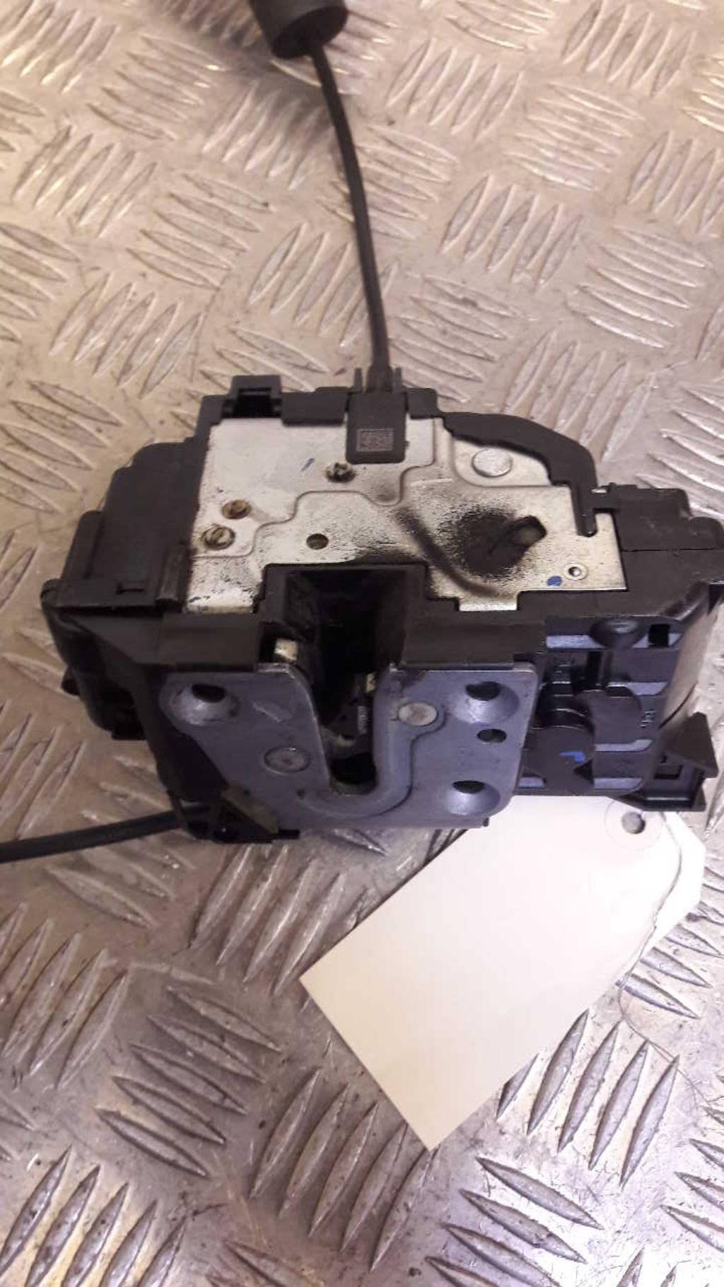 Serrure arriere gauche RENAULT SCENIC 3 PHASE 1 Diesel - 1