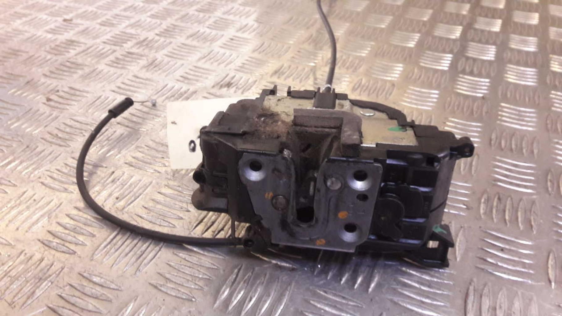 Serrure avant gauche RENAULT CLIO 3 PHASE 2 BREAK Diesel - 1