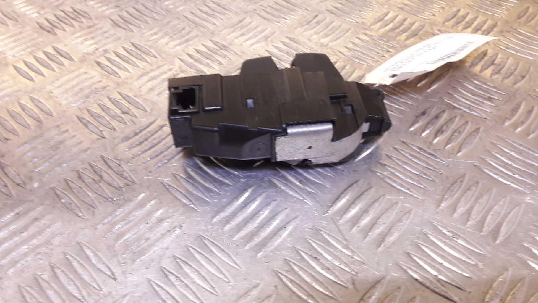Serrure de hayon PEUGEOT 207 PHASE 1 Diesel - 1