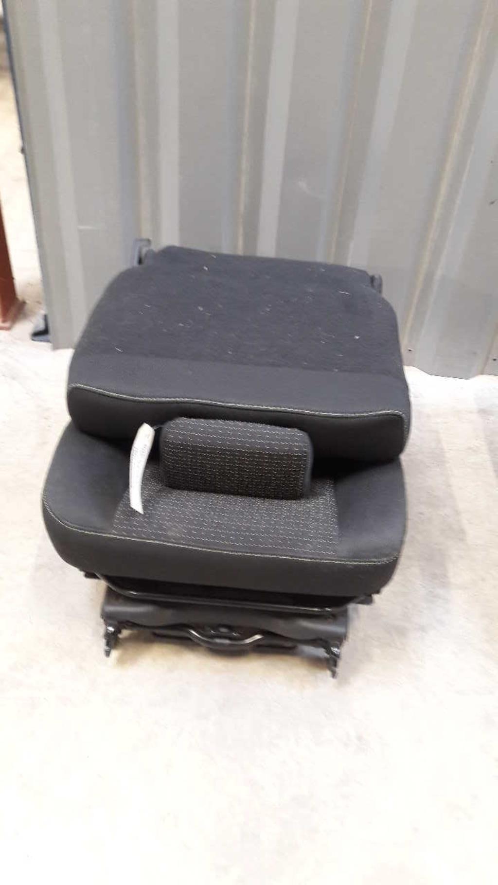 Siege arriere droit RENAULT SCENIC 3 PHASE 1 Diesel - 1