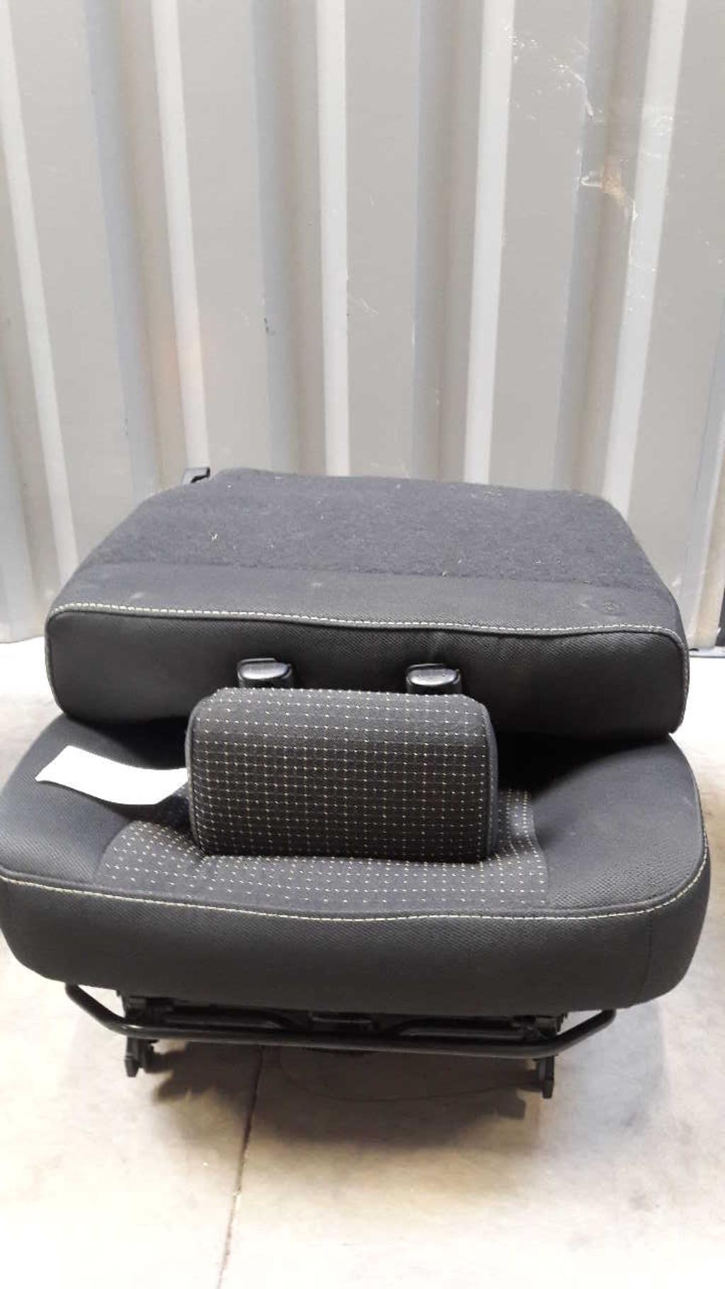 Siege arriere gauche RENAULT SCENIC 3 PHASE 1 Diesel - 1