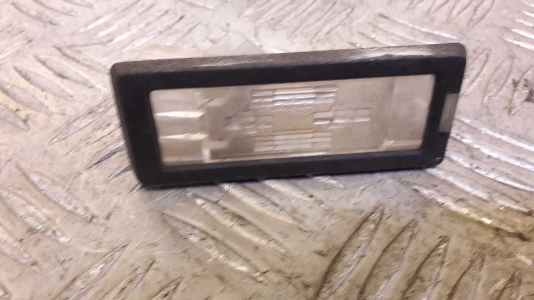Eclairage de plaque RENAULT GRAND ESPACE 4 PHASE 1 Diesel - 1