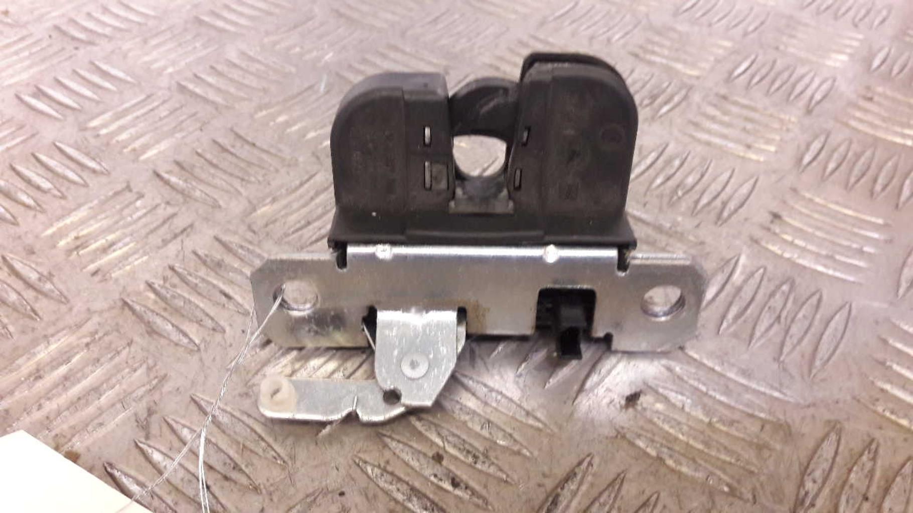 Serrure de hayon SEAT IBIZA 3 PHASE 1 Diesel - 1