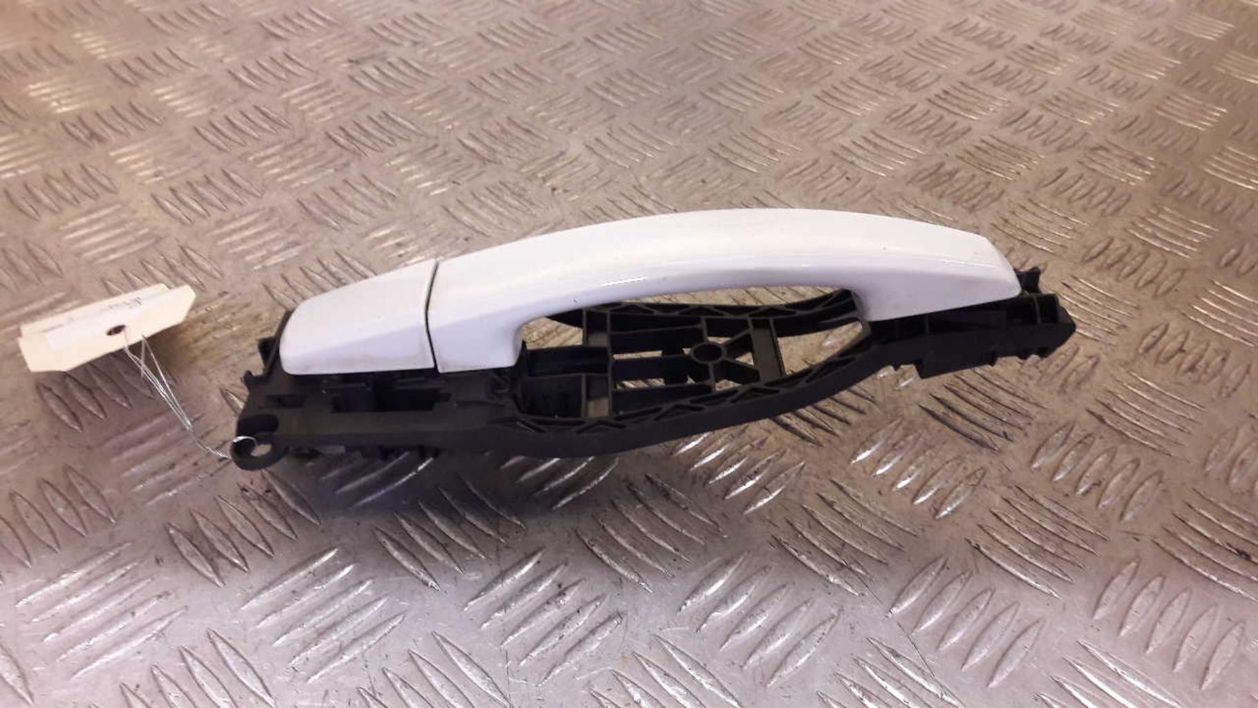 Poignee porte avant droit OPEL CORSA D PHASE 1 Diesel - 1